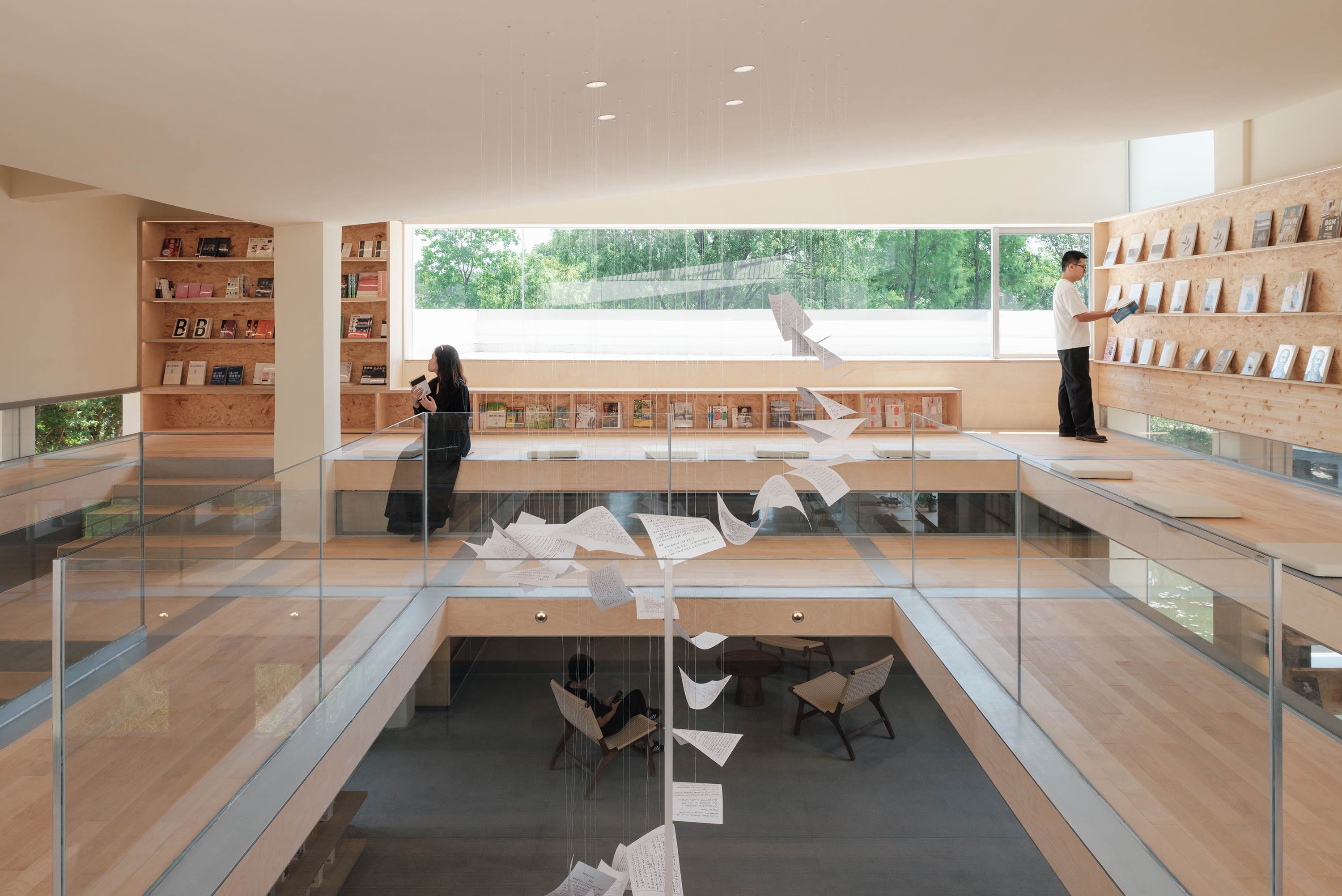 〈西渓・ゴールドマイ・ブックストア（Xixi Goldmye Bookstore）〉設計：アトリエ・ウェン・アーキ（Atelier Wen’Arch）