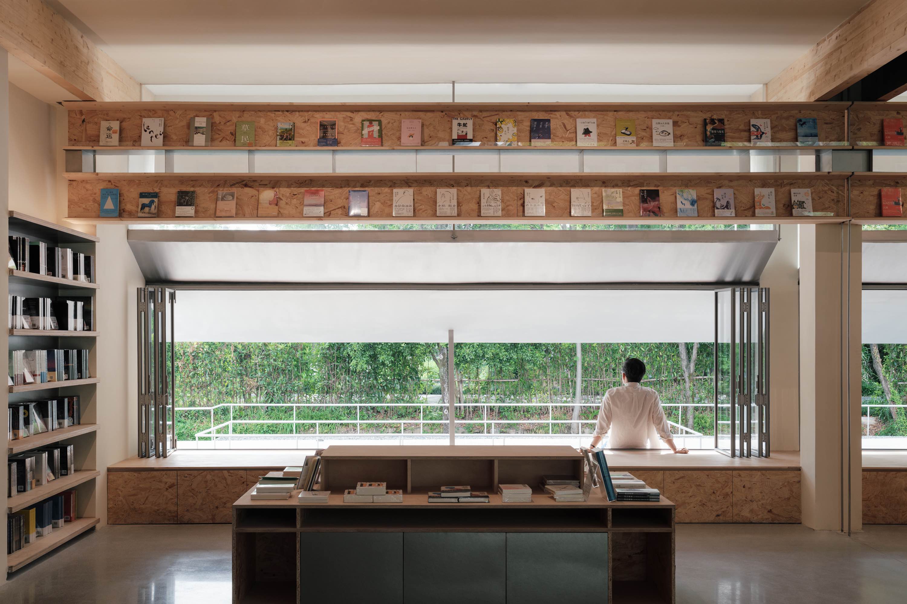 〈西渓・ゴールドマイ・ブックストア（Xixi Goldmye Bookstore）〉設計：アトリエ・ウェン・アーキ（Atelier Wen’Arch）