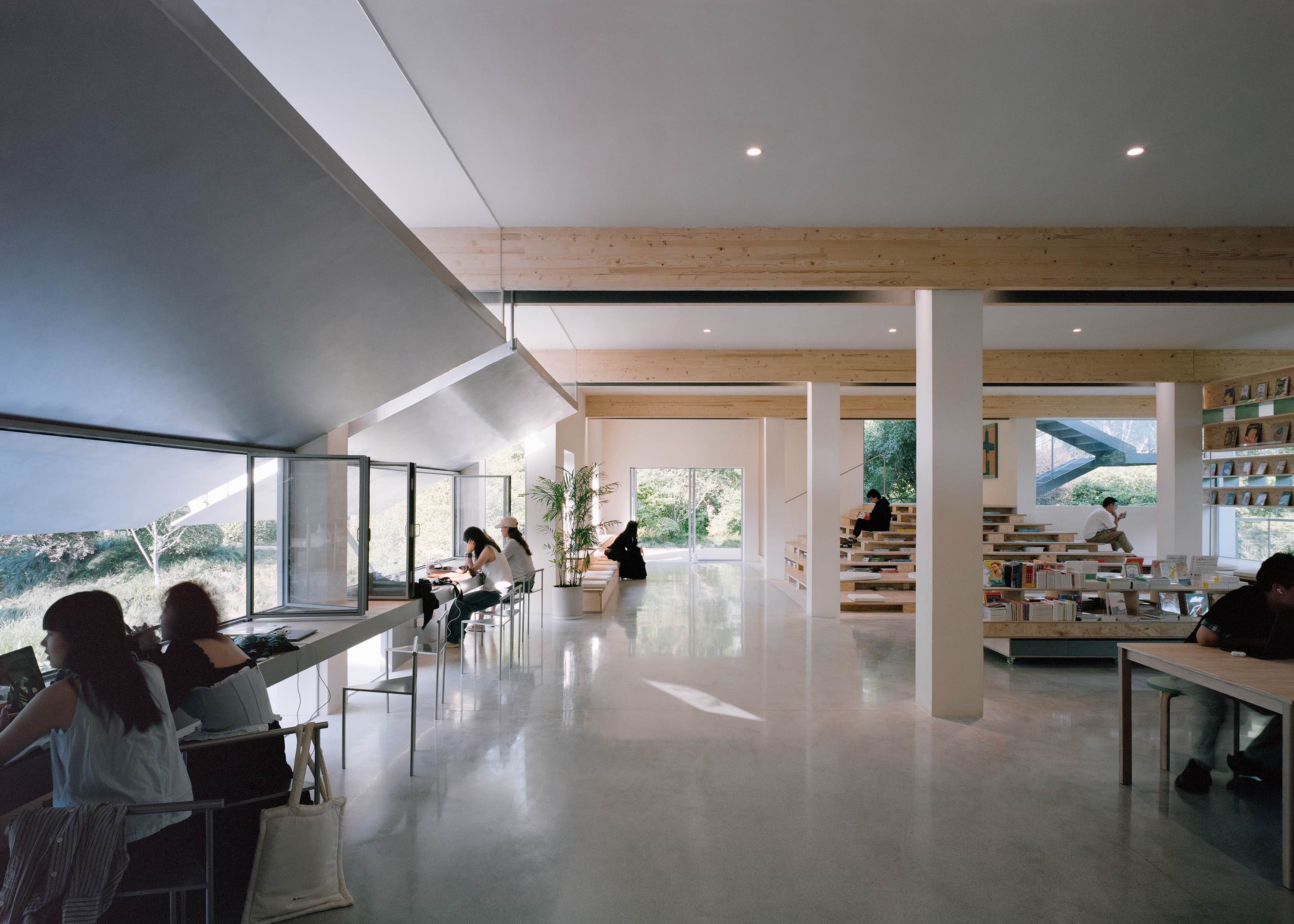 〈西渓・ゴールドマイ・ブックストア（Xixi Goldmye Bookstore）〉設計：アトリエ・ウェン・アーキ（Atelier Wen’Arch）