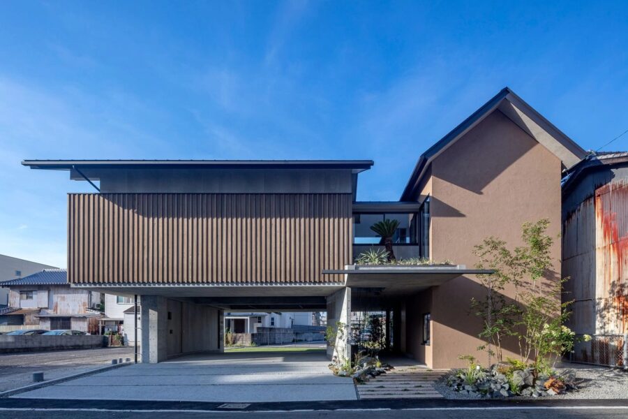 南内町の家 / TENK