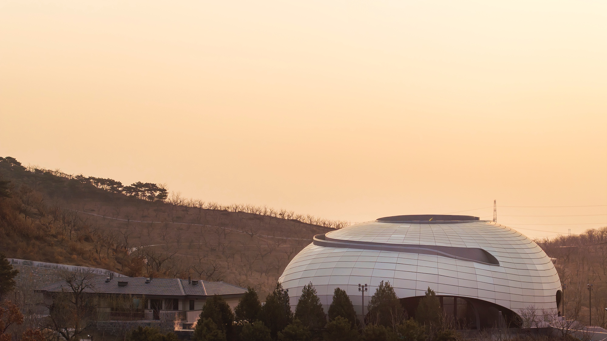 〈The Rock〉設計：ウートピア・ラボ（Wutopia Lab）