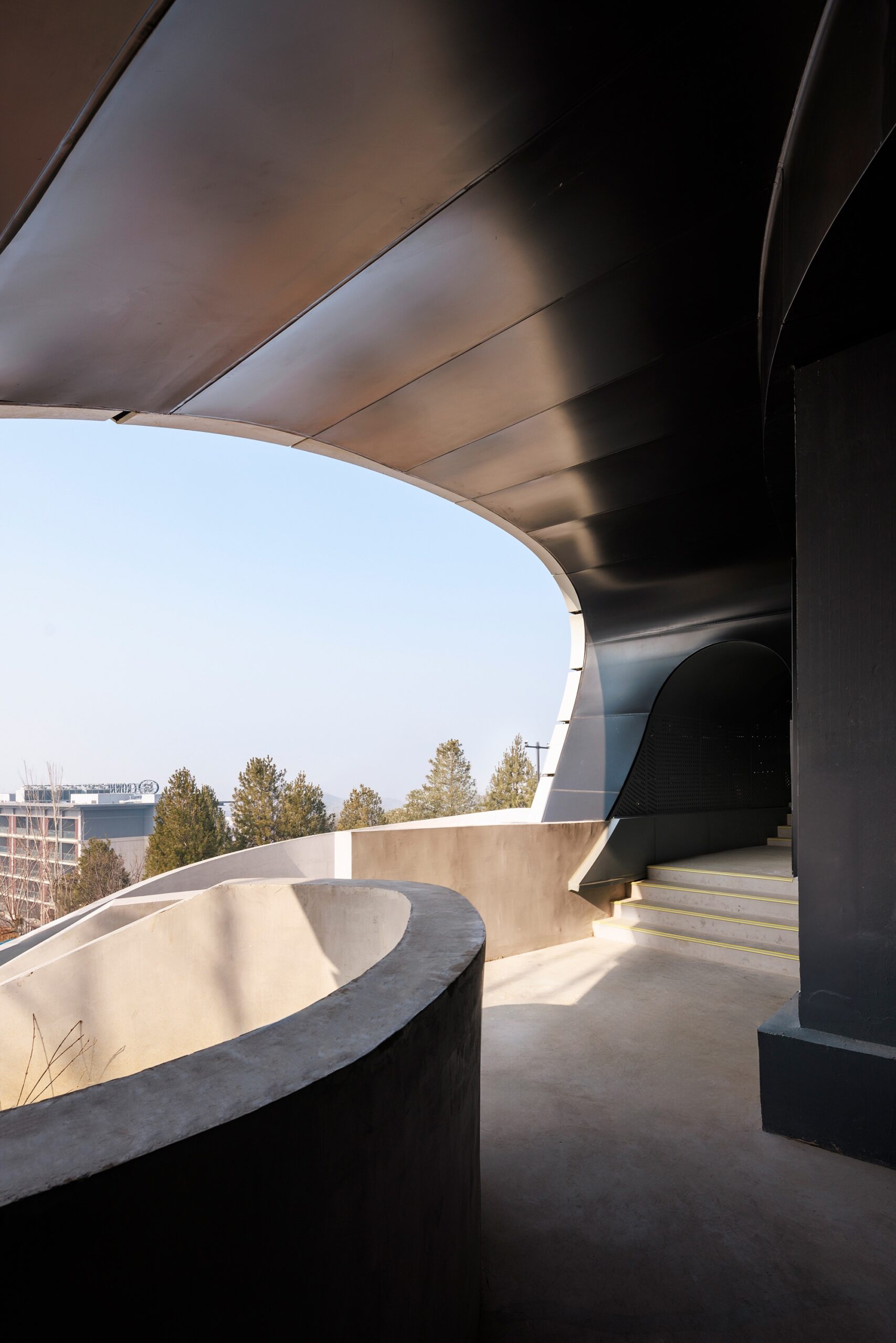 〈The Rock〉設計：ウートピア・ラボ（Wutopia Lab）