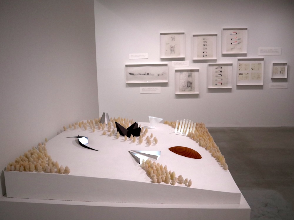 中村キース・ヘリング美術館「北川原温　時間と空間の星座」展