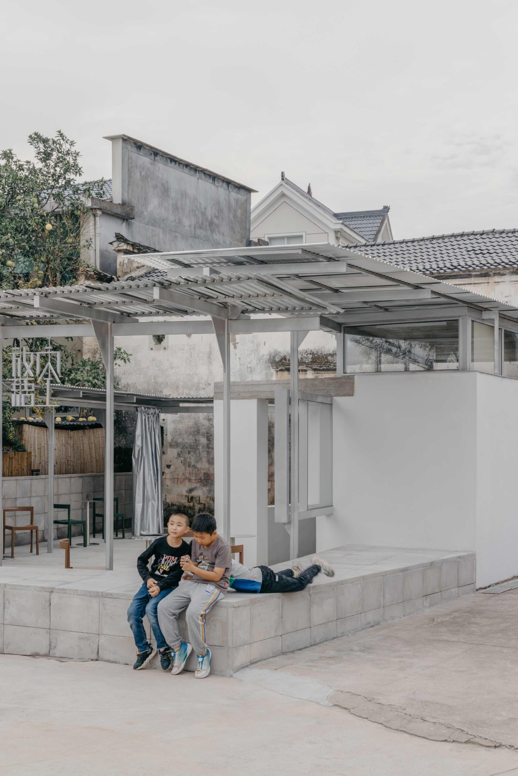 〈竜游ツーリストセンター（Longyou Tourist Center）〉設計：アトリエtao+c（atelier tao+c）