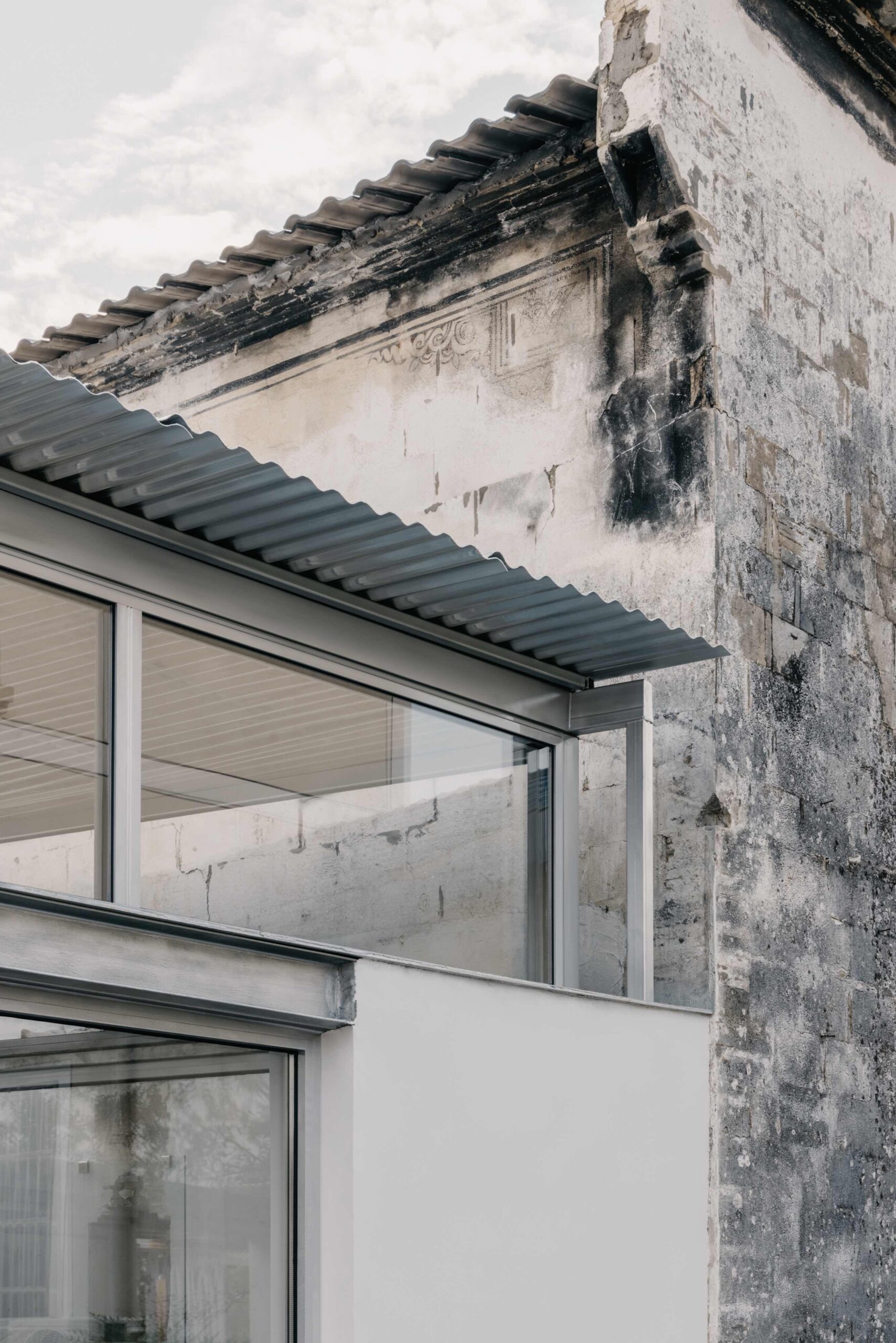 〈竜游ツーリストセンター（Longyou Tourist Center）〉設計：アトリエtao+c（atelier tao+c）