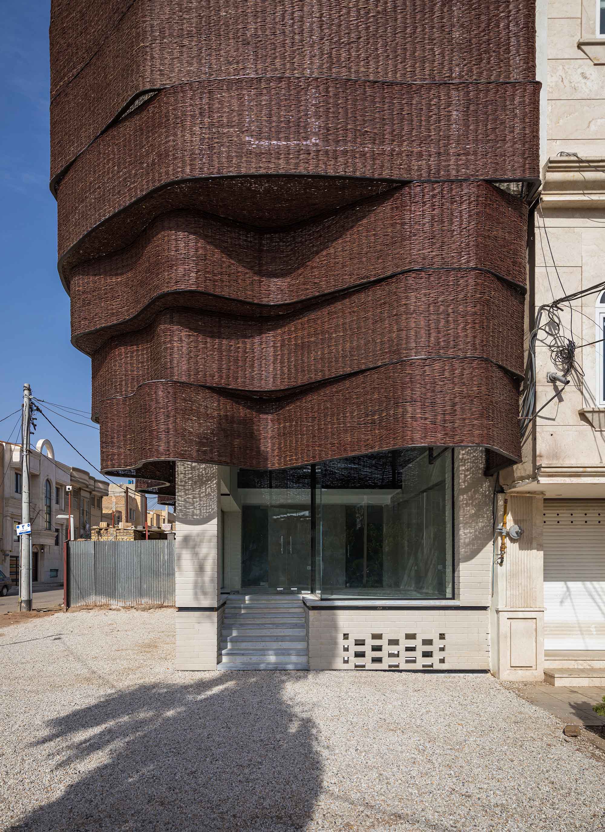 〈アルガヴァン商業プロジェクト（Arghavan Commercial Project）〉設計：13 Degrees Architecture Studio