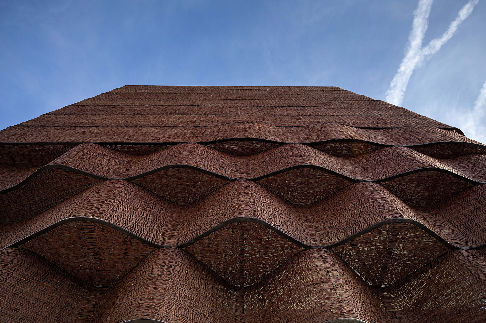 〈アルガヴァン商業プロジェクト（Arghavan Commercial Project）〉設計：13 Degrees Architecture Studio