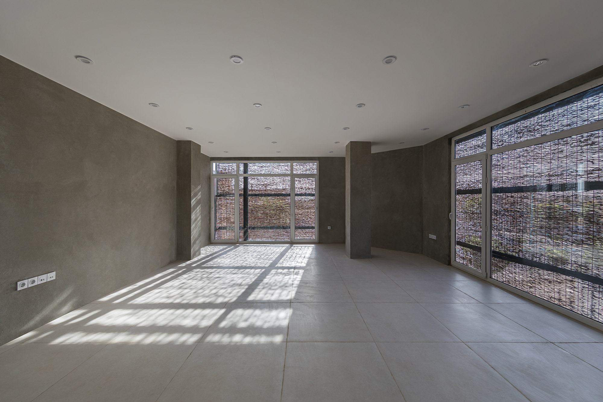 〈アルガヴァン商業プロジェクト（Arghavan Commercial Project）〉設計：13 Degrees Architecture Studio