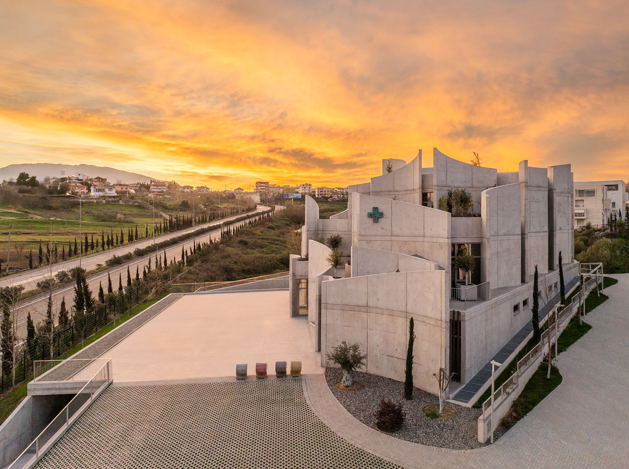 〈VET HOSPITAL & PET HOTEL〉Davide Macullo Architects