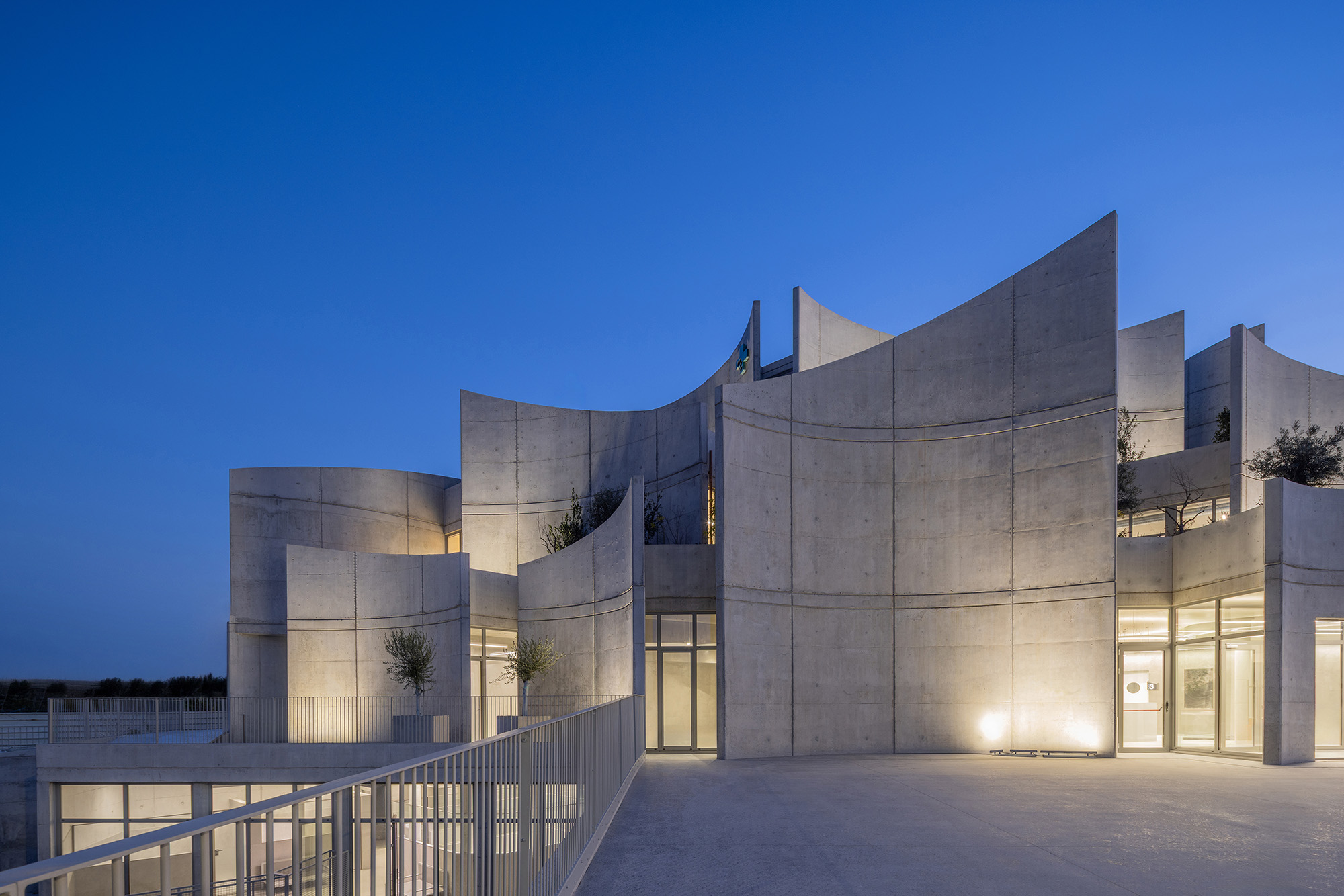 〈VET HOSPITAL & PET HOTEL〉Davide Macullo Architects