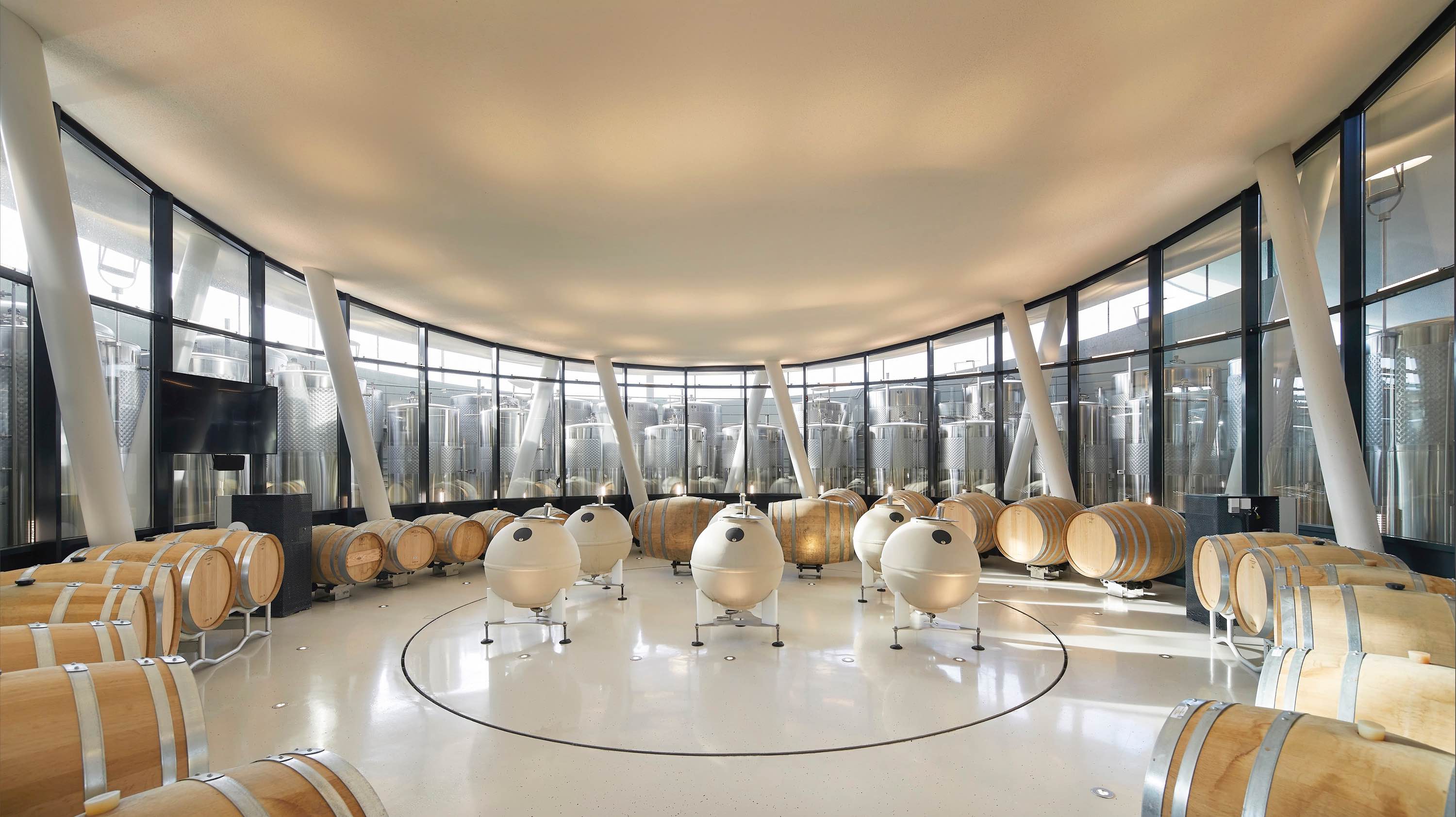 〈サウシュカ・トカイ（Sauska Tokaj）〉設計：BORD建築スタジオ（BORD Architectural Studio）