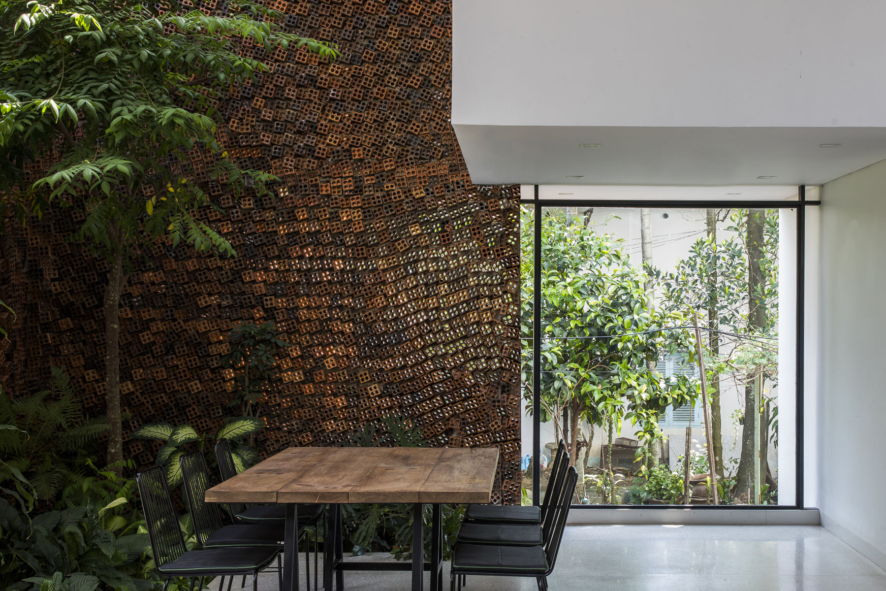 〈Wall house〉設計：CTA（Creative Architects）