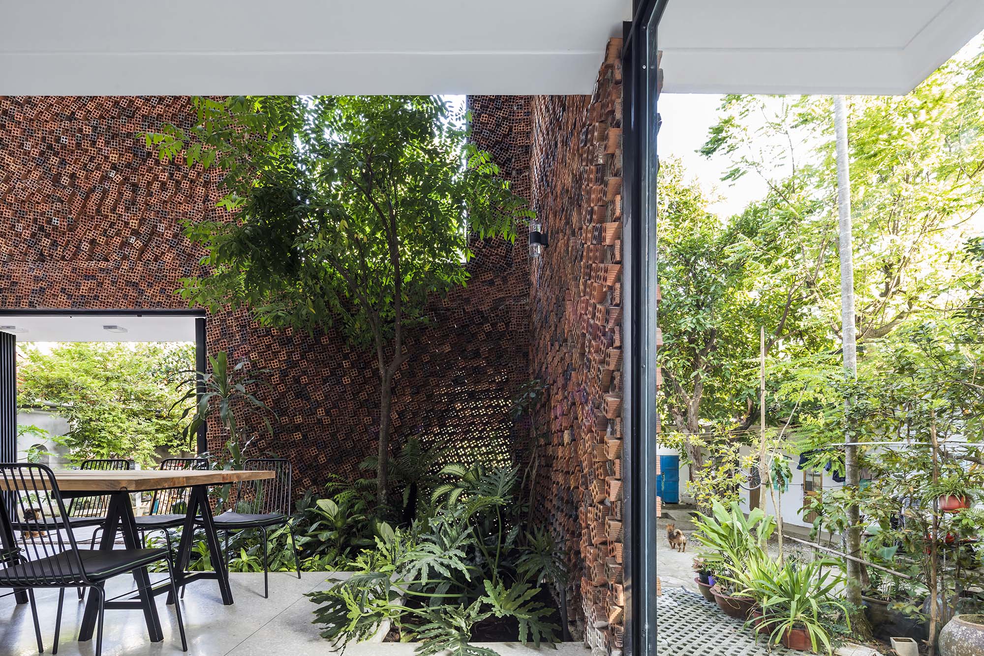 〈Wall house〉設計：CTA（Creative Architects）