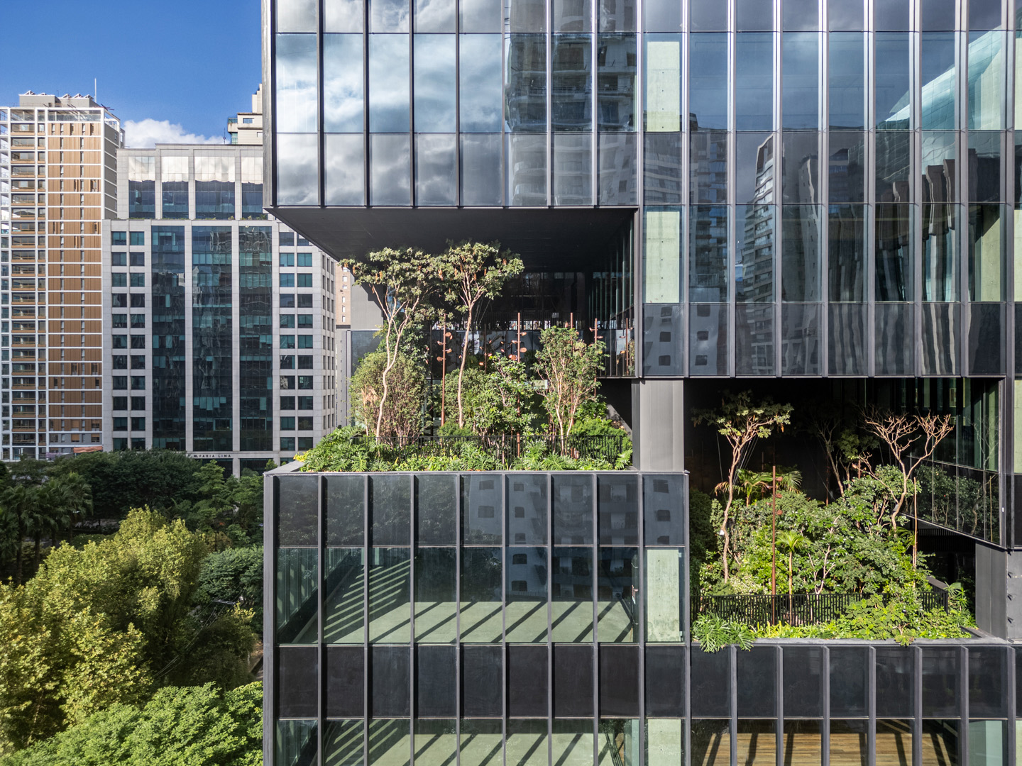 〈サルマ・タワー(Salma Tower)〉設計:aflalo/gasperini arquitetos