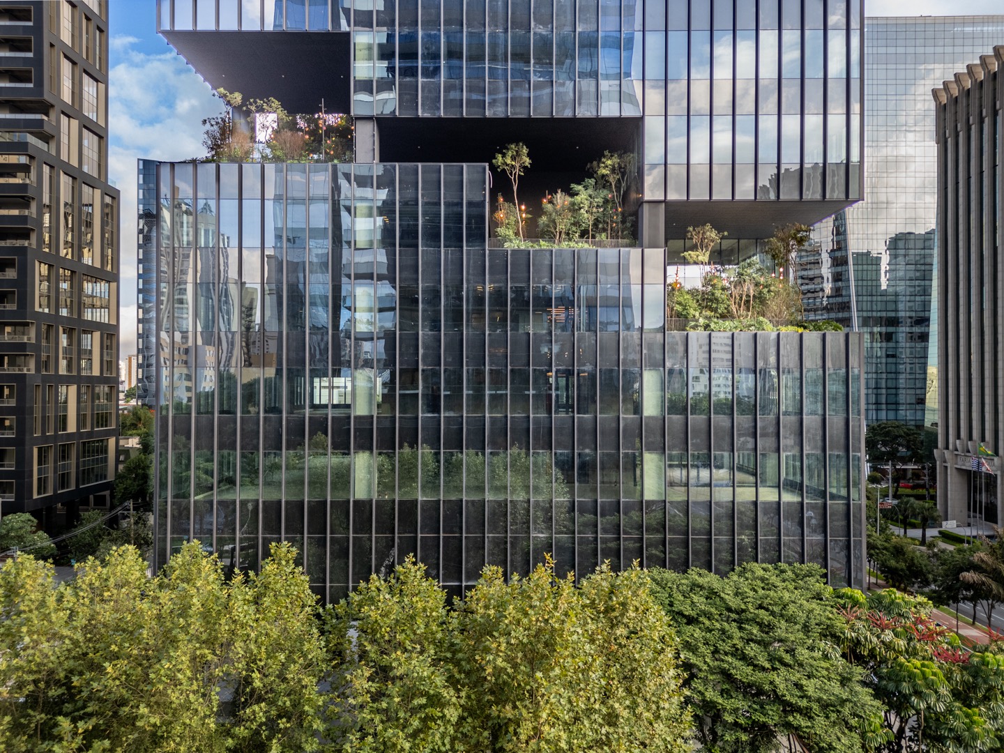 〈サルマ・タワー(Salma Tower)〉設計:aflalo/gasperini arquitetos