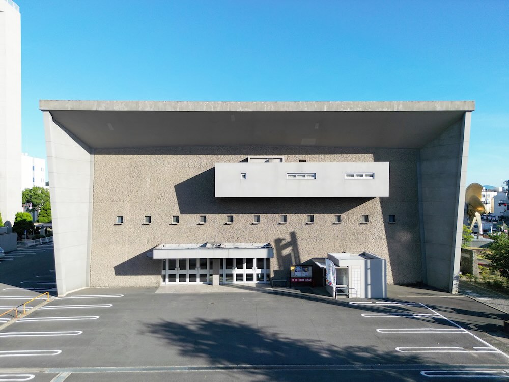 丹下健三 船の体育館」と呼ばれる巨匠・丹下健三が手がけた旧香川県立