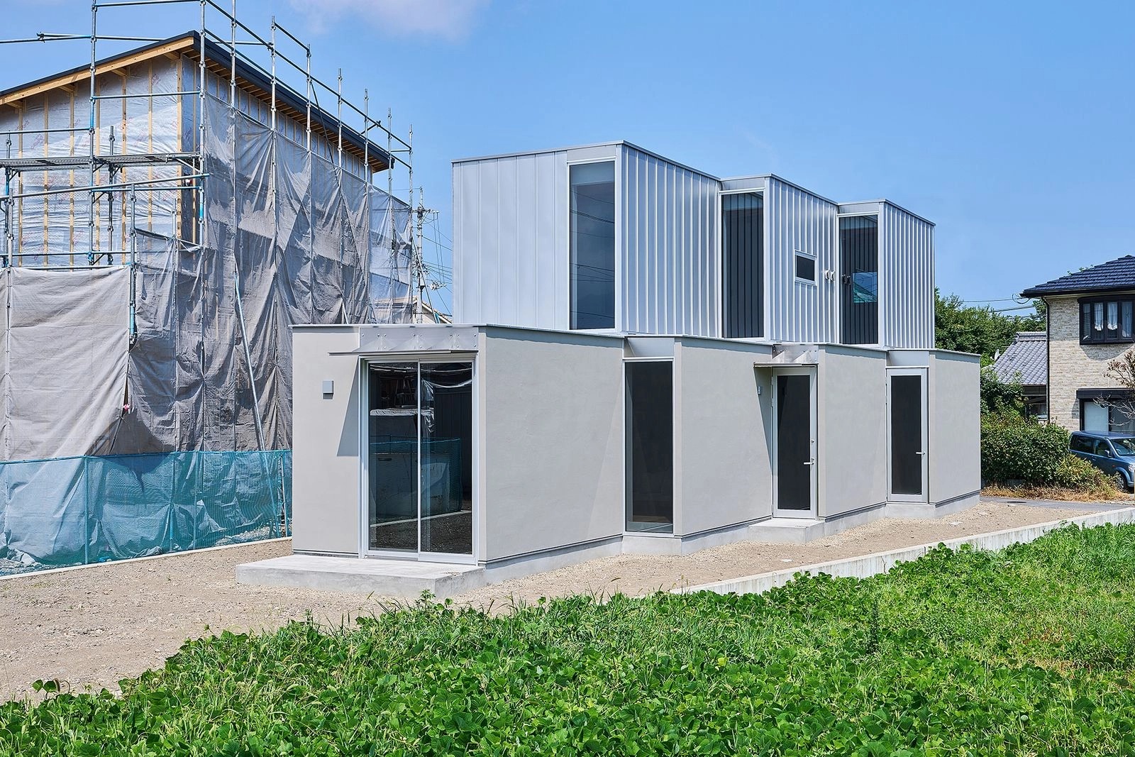 連続窓と風景片の家 / 安藤祐介建築空間研究所 - TECTURE MAG