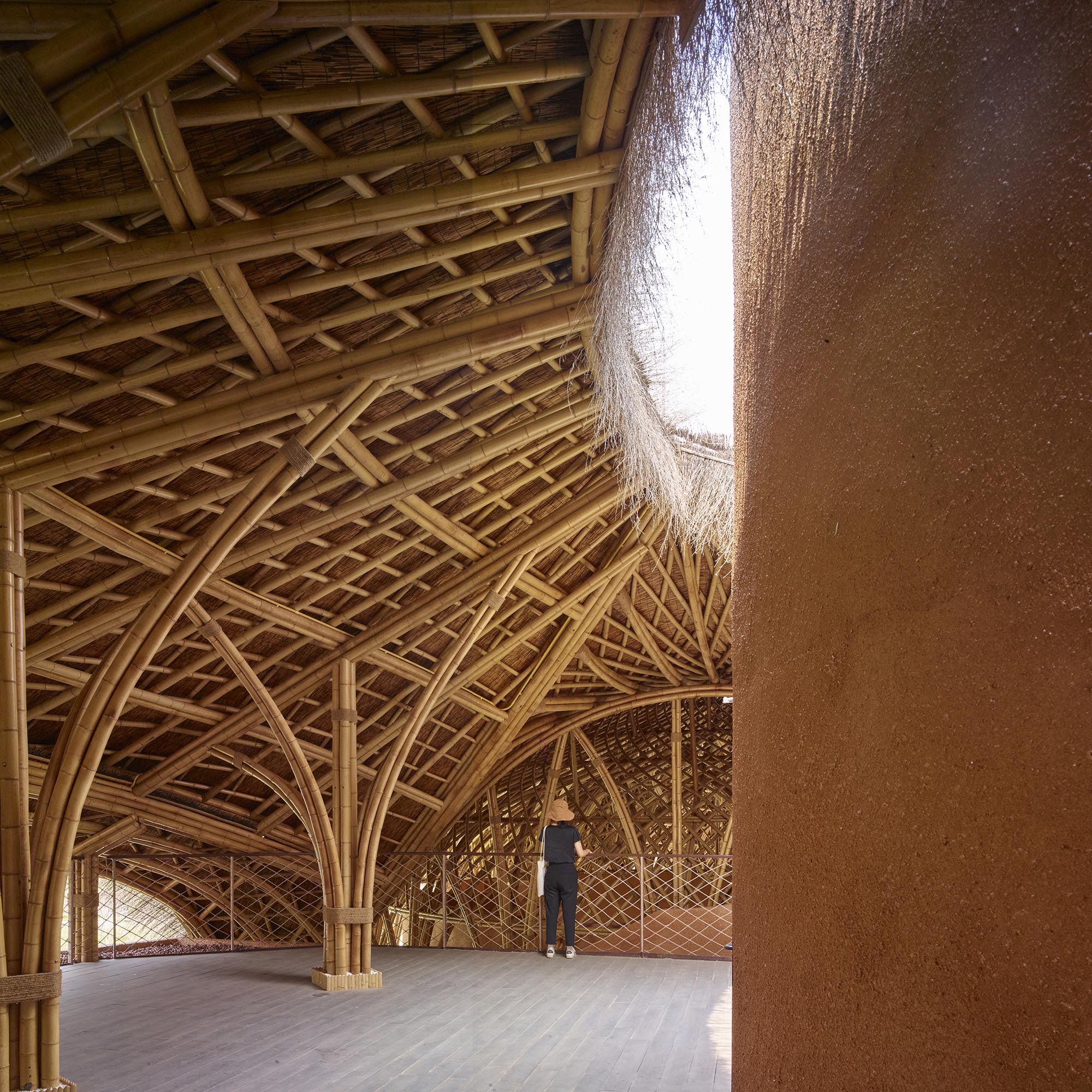 〈マオナ・ビレッジセンター（Maona Village Center）〉SUPアトリエ（SUP Atelier）