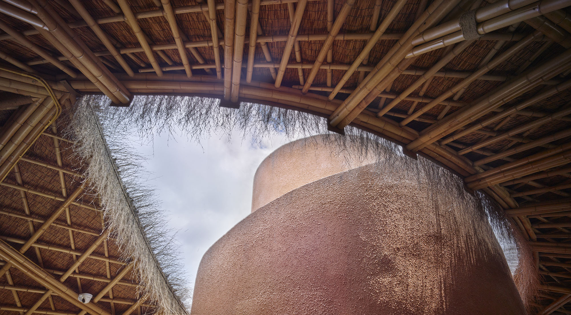 〈マオナ・ビレッジセンター（Maona Village Center）〉SUPアトリエ（SUP Atelier）