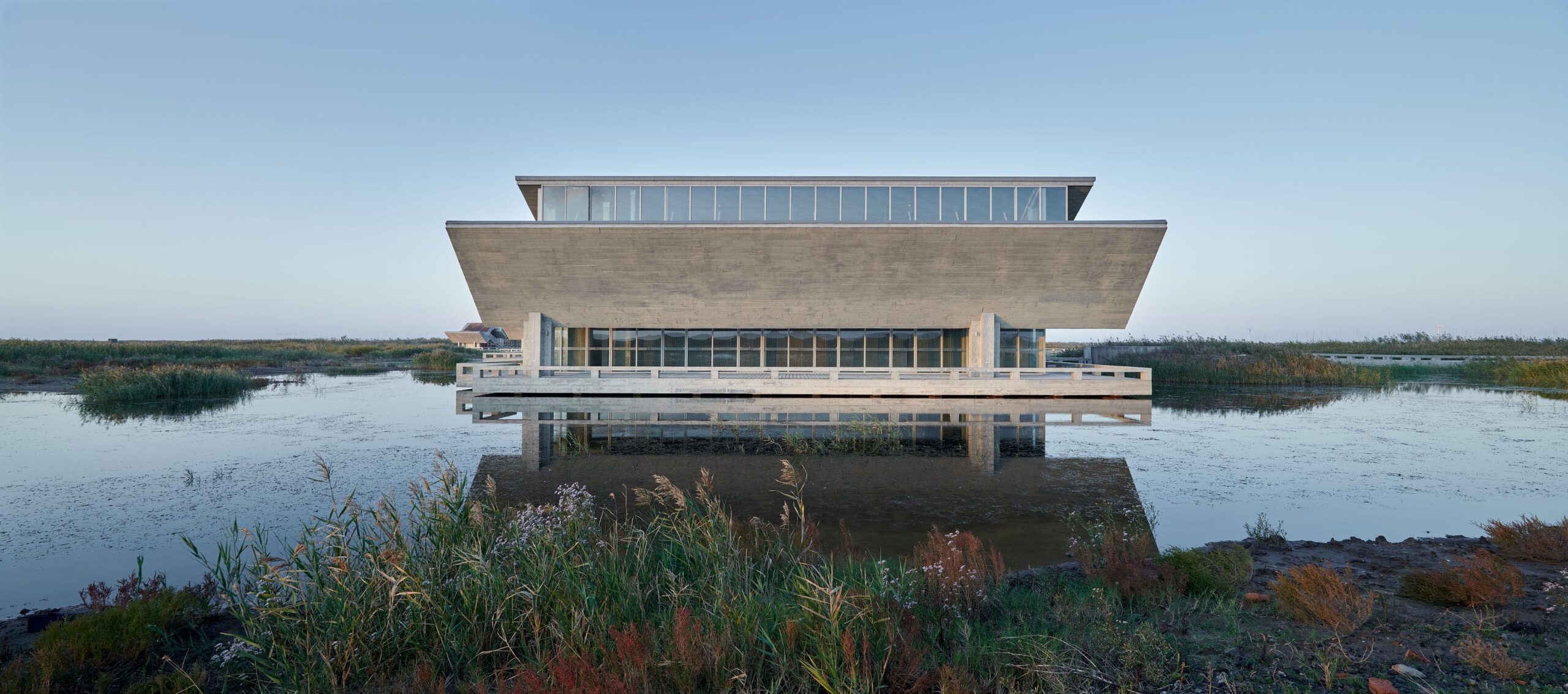 〈湿地研究教育センター（Wetland Research and Education Center）〉Atelier Z+
