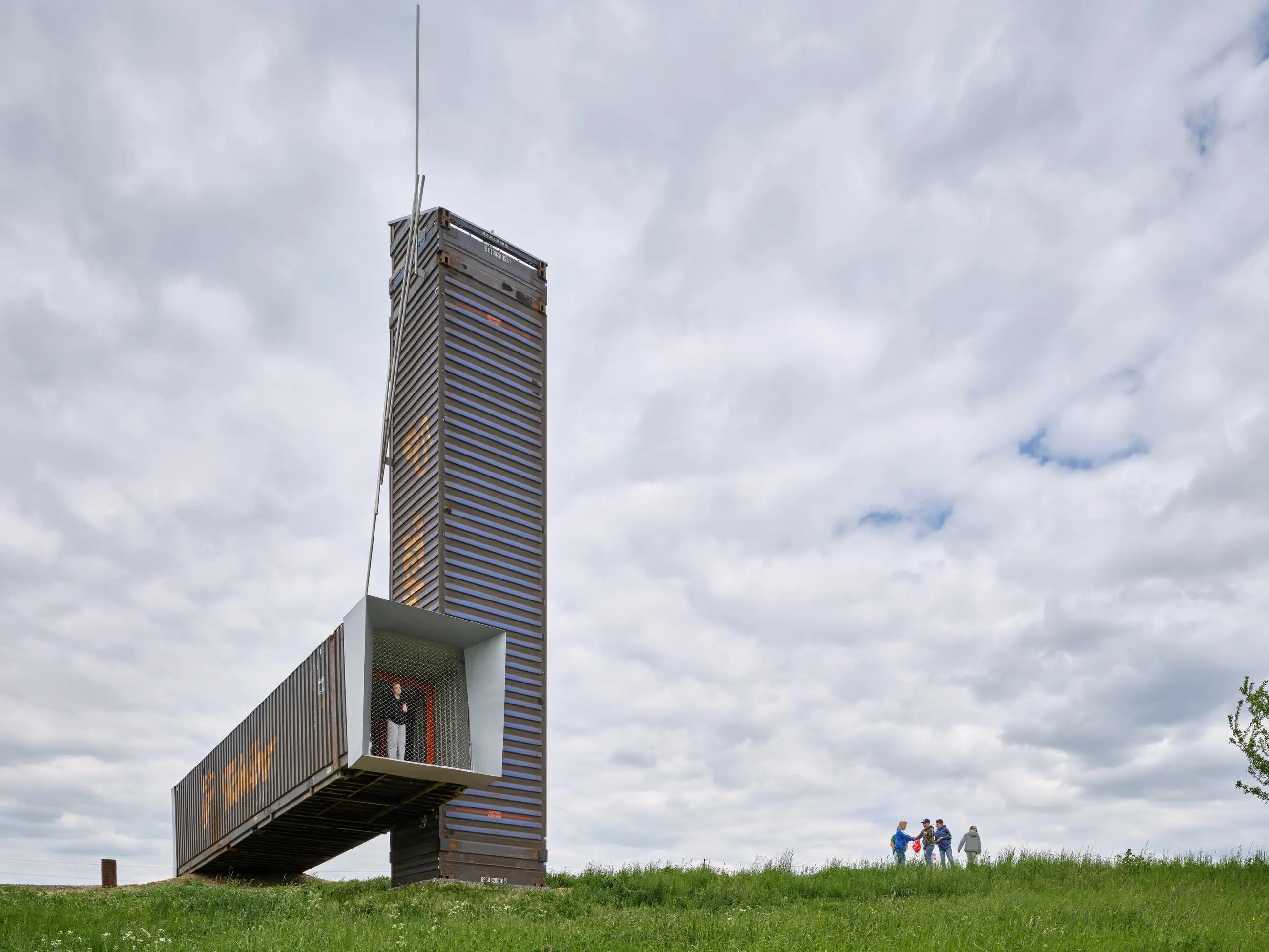 〈Lookout Above Litomyšl〉atelier-r