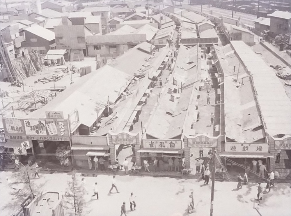 髙島屋史料館TOKYO 企画展「団地と映画 ―世界は団地でできている」展示品