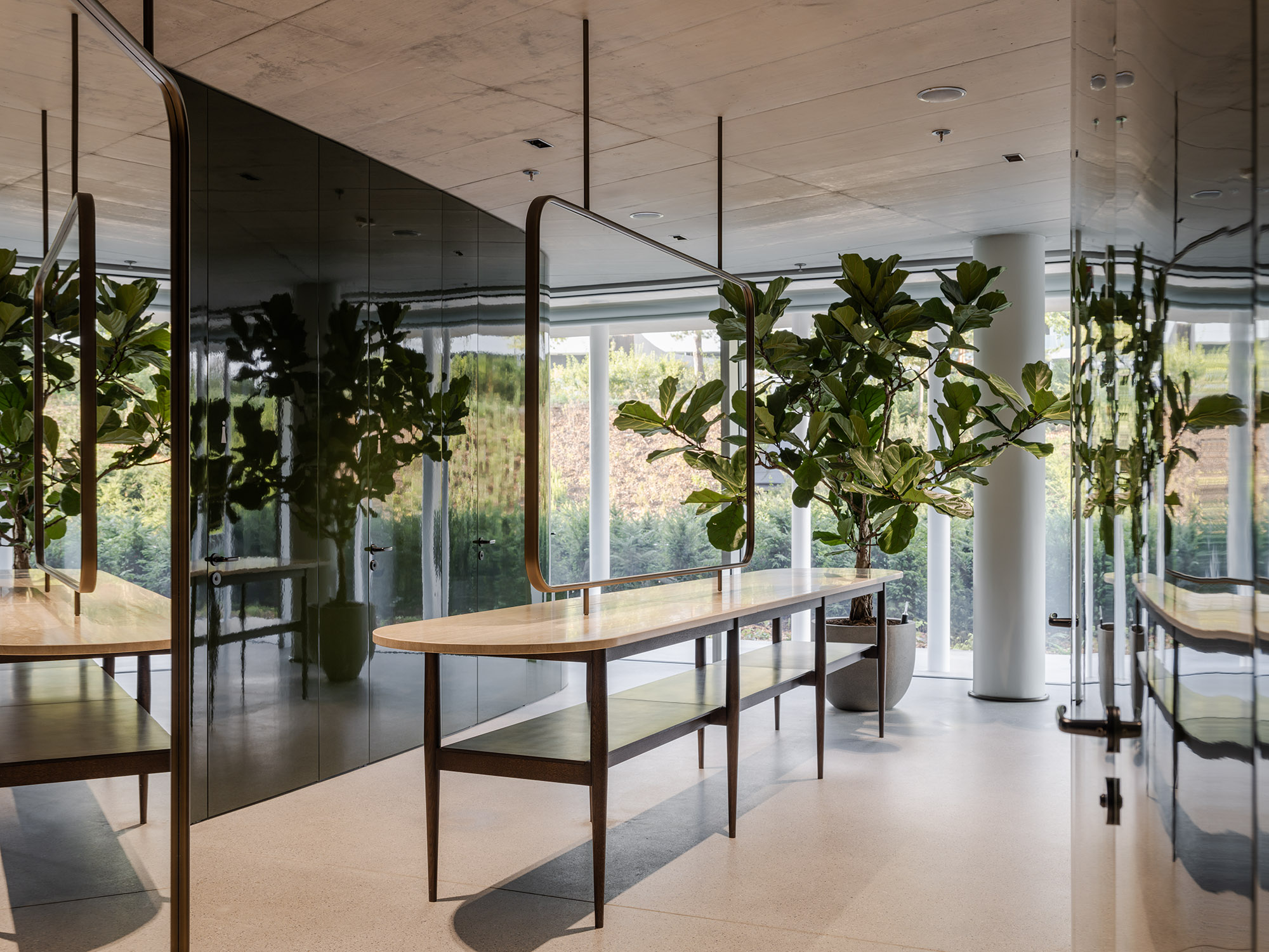 〈ロンバー・オディエ新本社(Lombard Odier New Headquarters)〉ヘルツォーク&ド・ムーロン(Herzog & de Meuron)