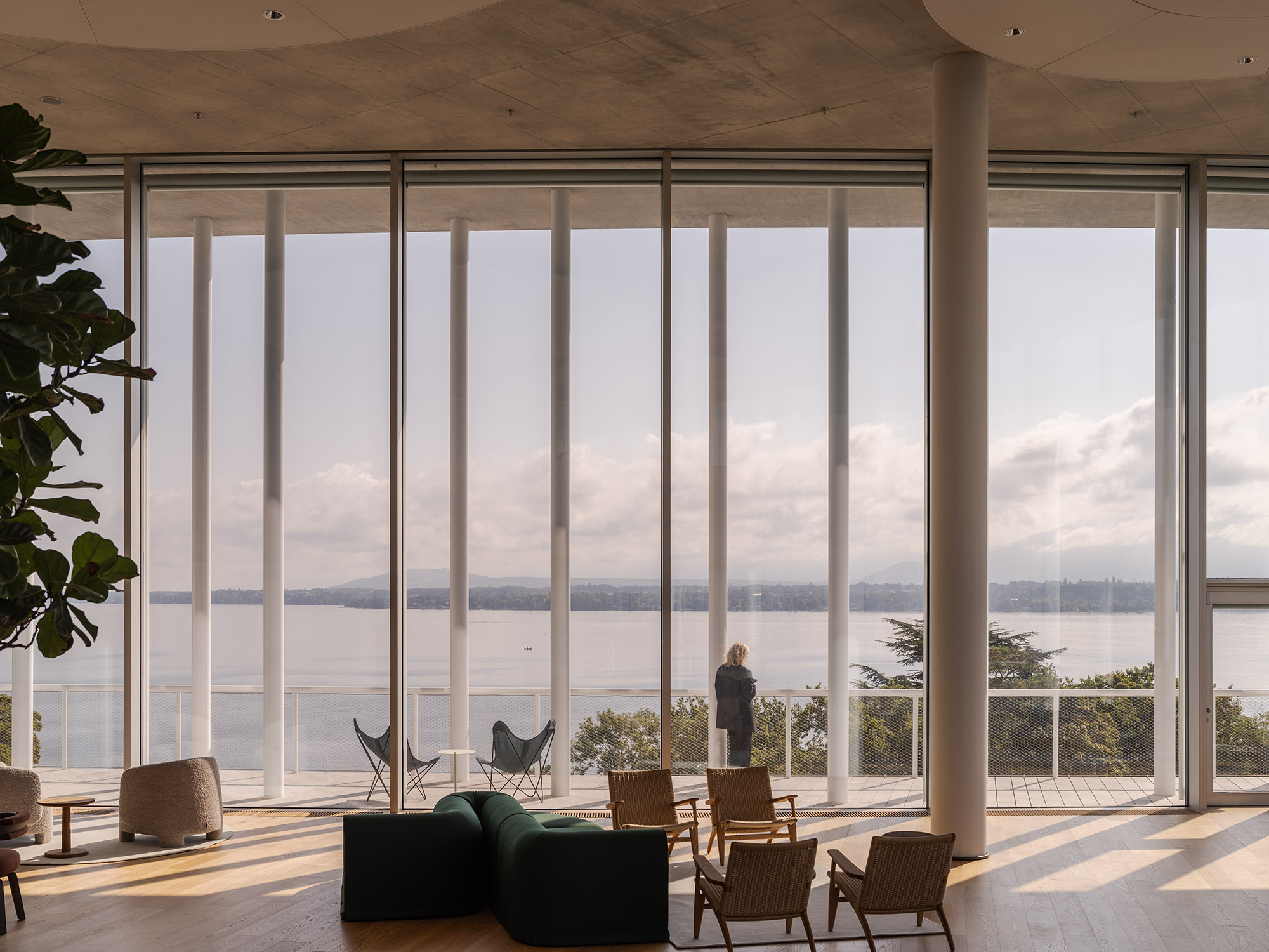 〈ロンバー・オディエ新本社(Lombard Odier New Headquarters)〉ヘルツォーク&ド・ムーロン(Herzog & de Meuron)