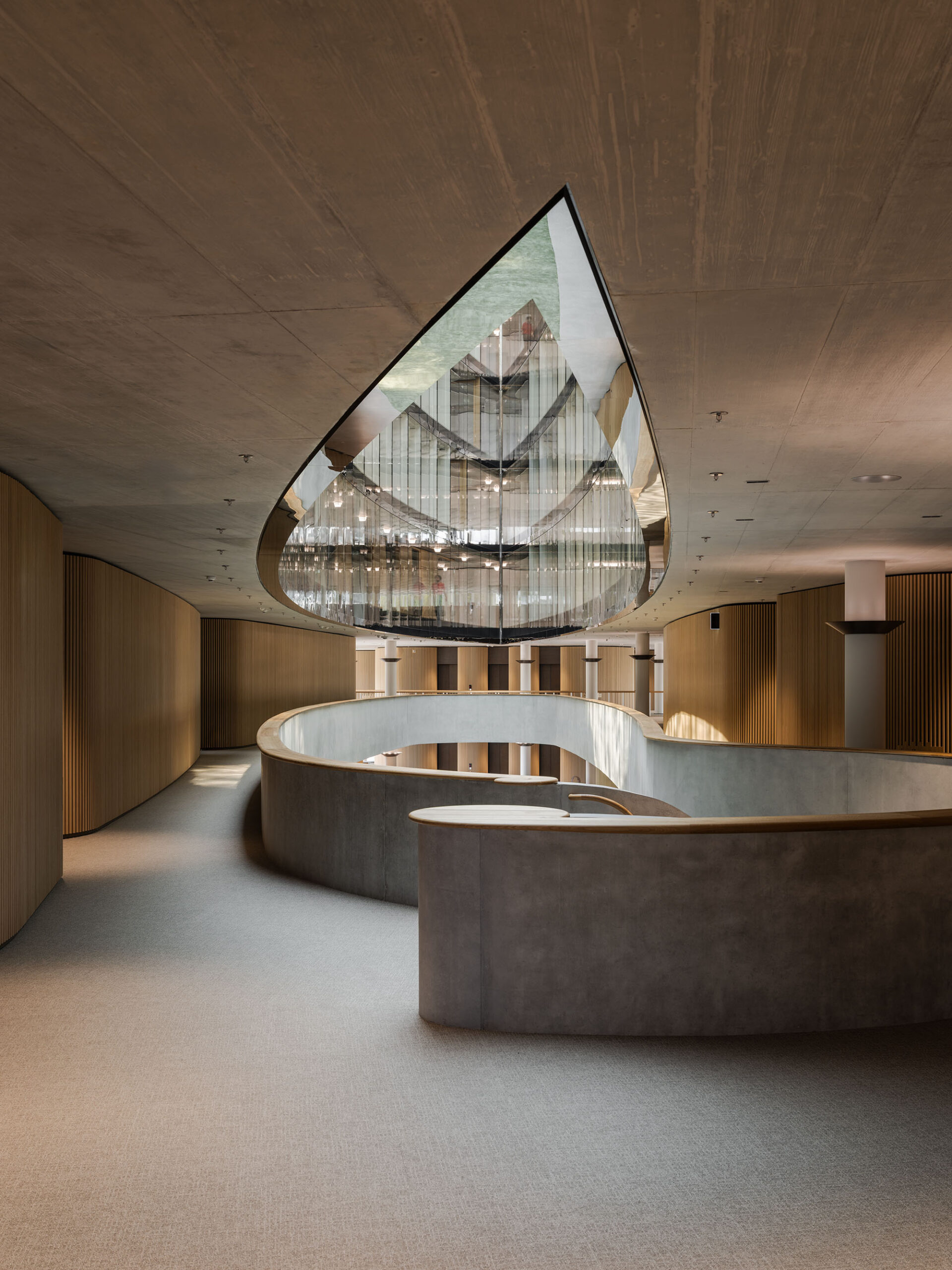 〈ロンバー・オディエ新本社(Lombard Odier New Headquarters)〉ヘルツォーク&ド・ムーロン(Herzog & de Meuron)
