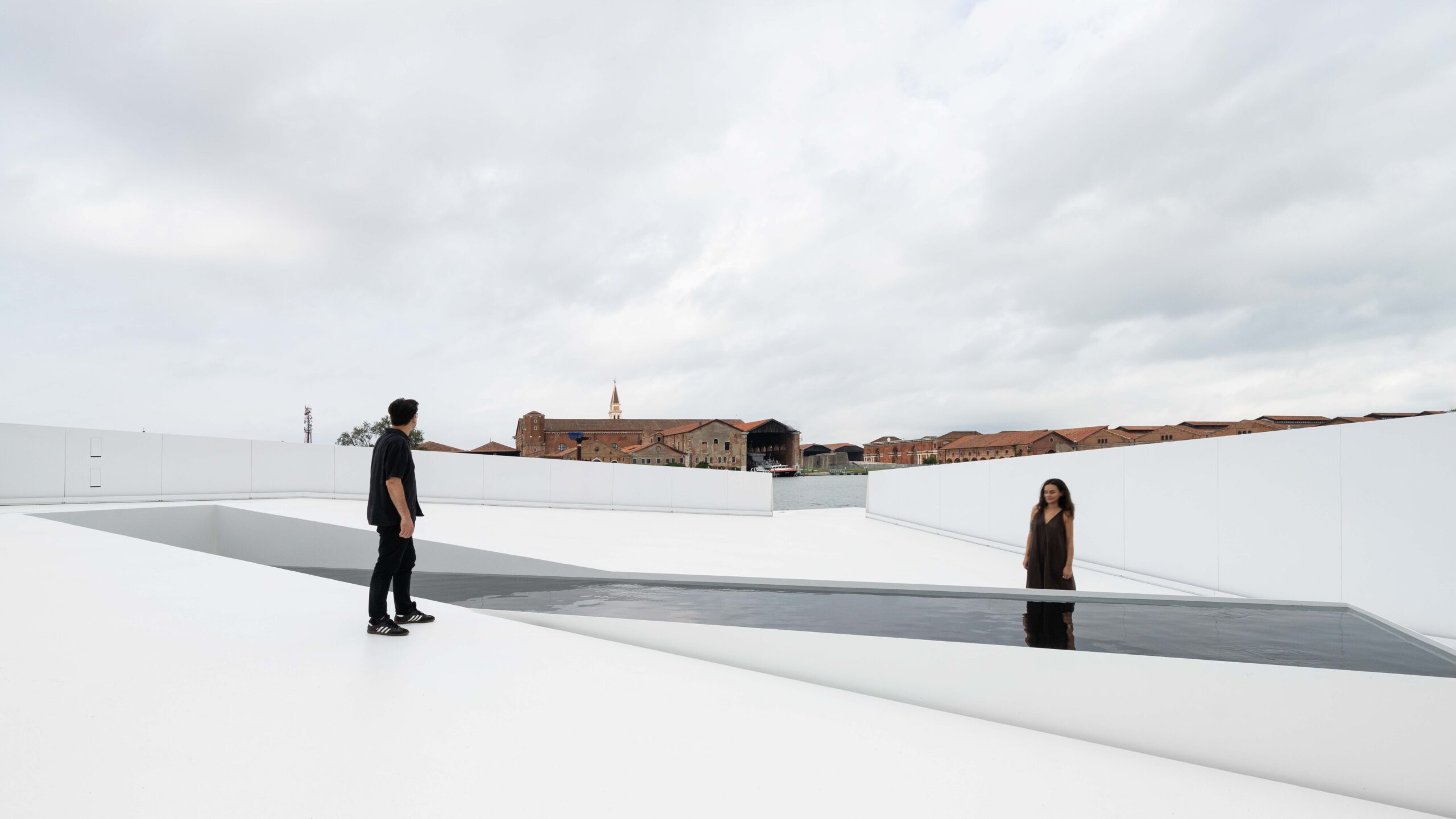 〈アクアプラザ（AQUAPRAÇA）〉カルロ・ラッティ・アソシエイト（Carlo Ratti Associati）、Höweler + Yoon