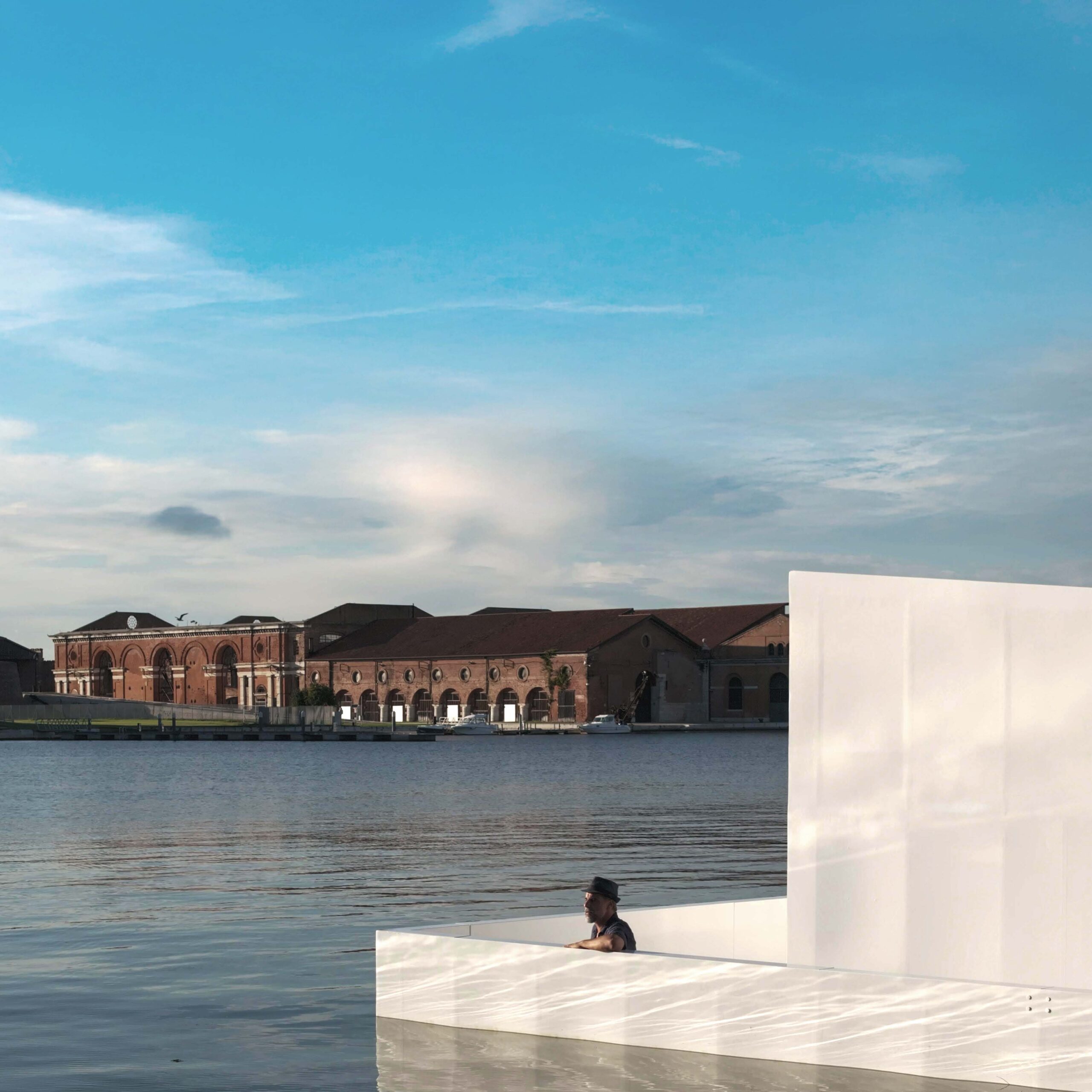 〈アクアプラザ（AQUAPRAÇA）〉カルロ・ラッティ・アソシエイト（Carlo Ratti Associati）、Höweler + Yoon