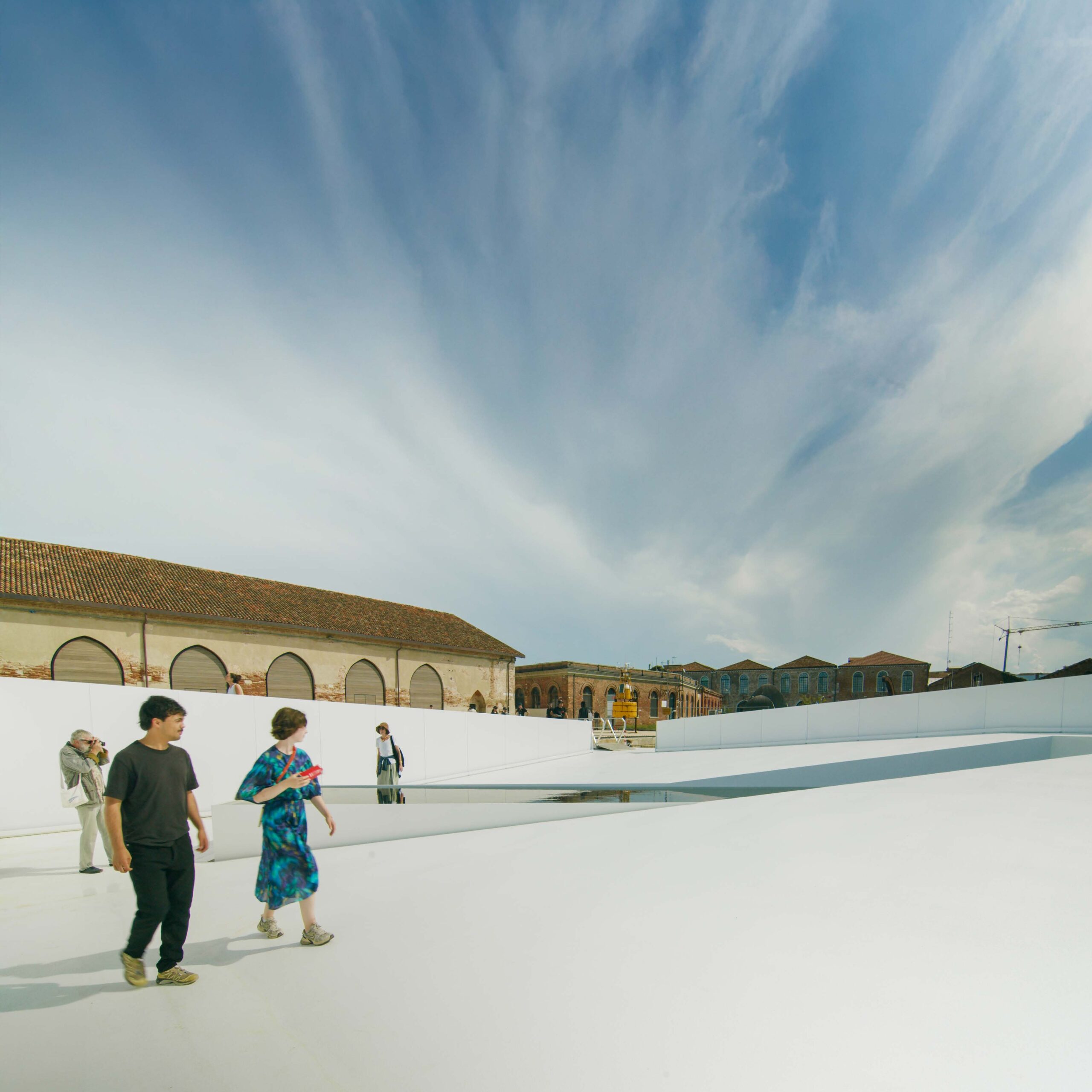 〈アクアプラザ（AQUAPRAÇA）〉カルロ・ラッティ・アソシエイト（Carlo Ratti Associati）、Höweler + Yoon