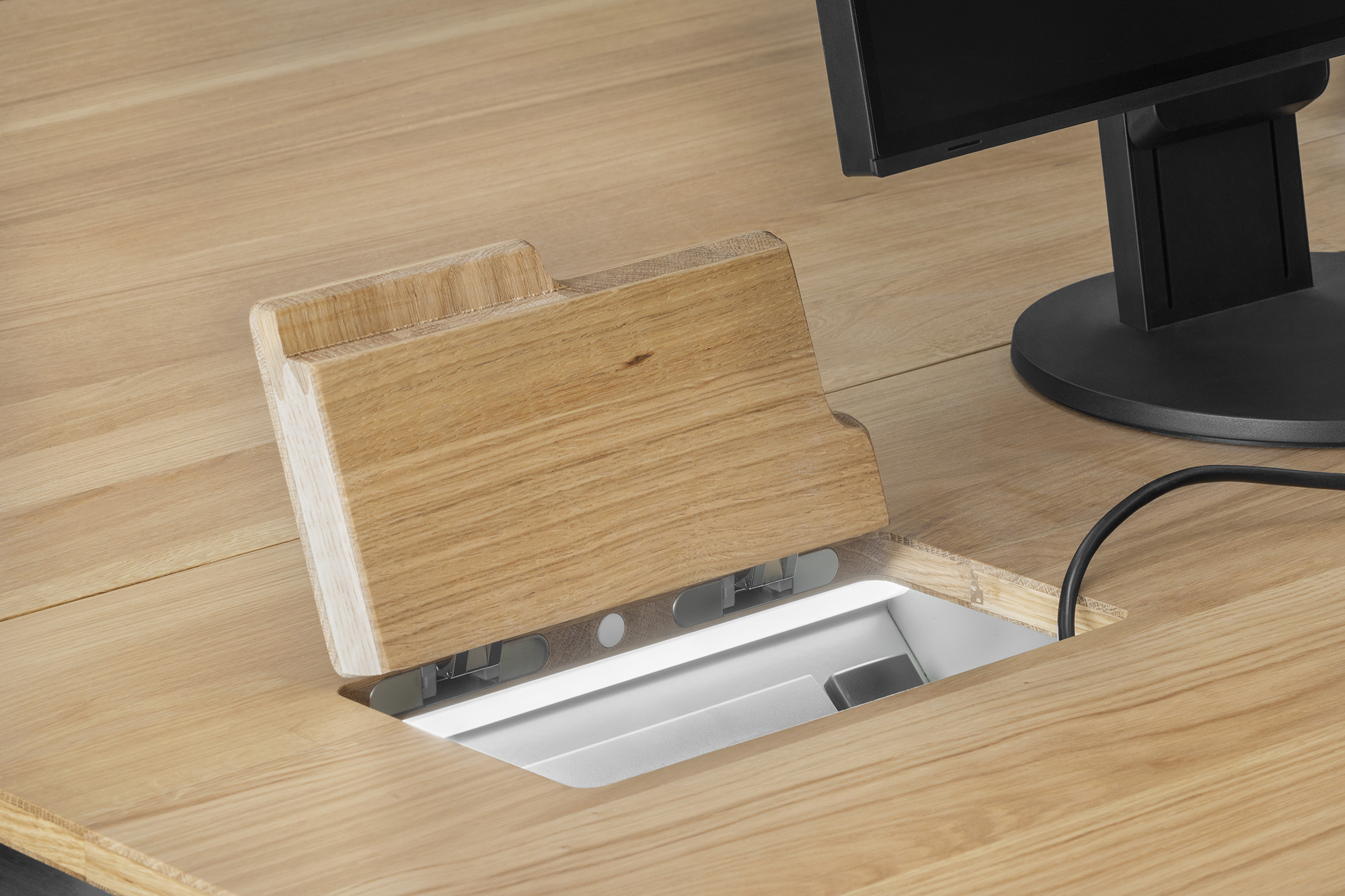 〈The Office as a Playground〉