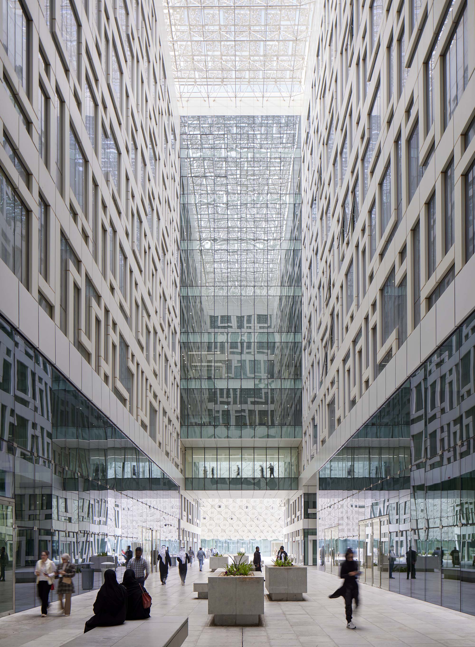 〈クウェート大学管理棟施設（Kuwait University Administration Facilities）〉SOM