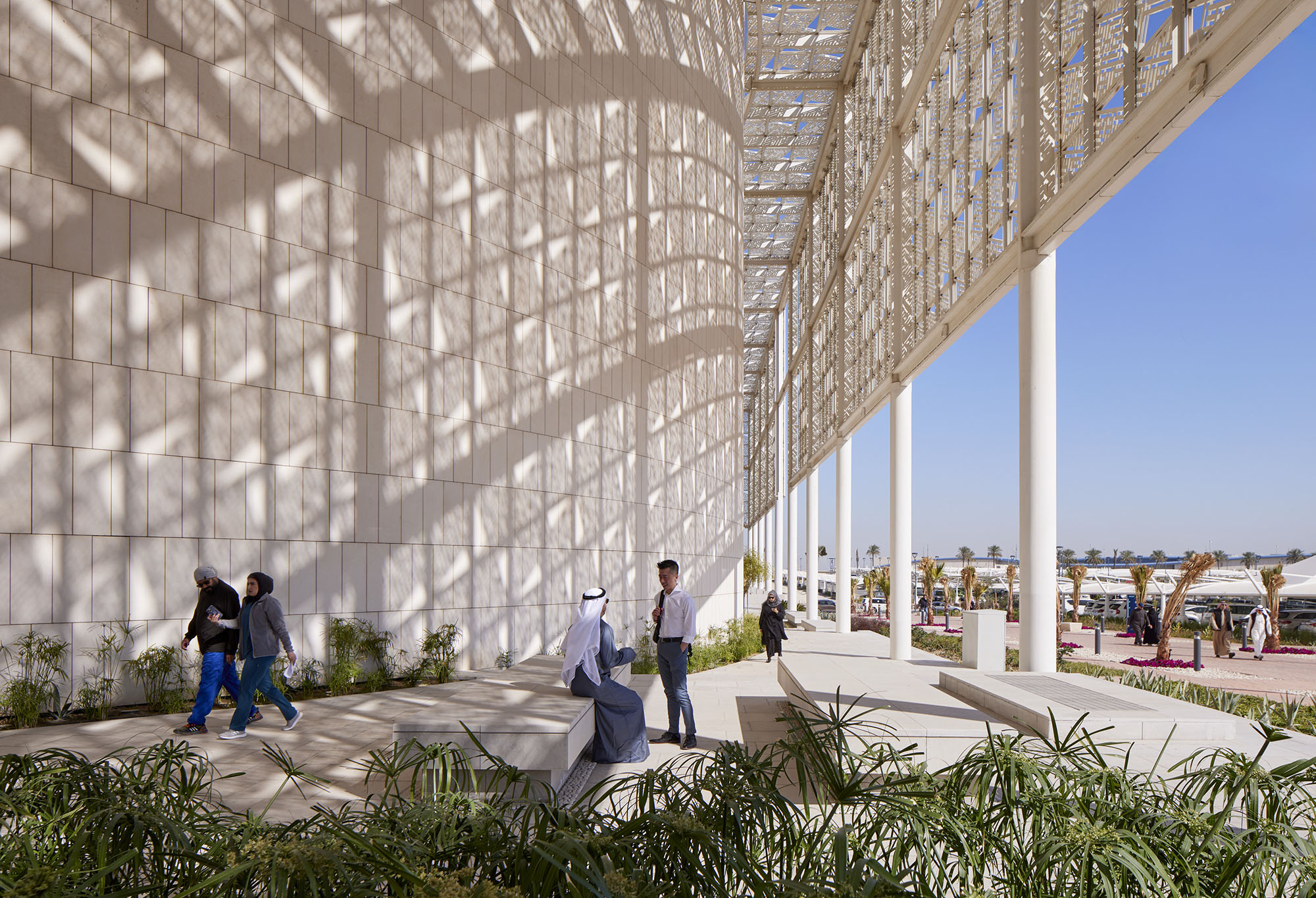 〈クウェート大学管理棟施設（Kuwait University Administration Facilities）〉SOM