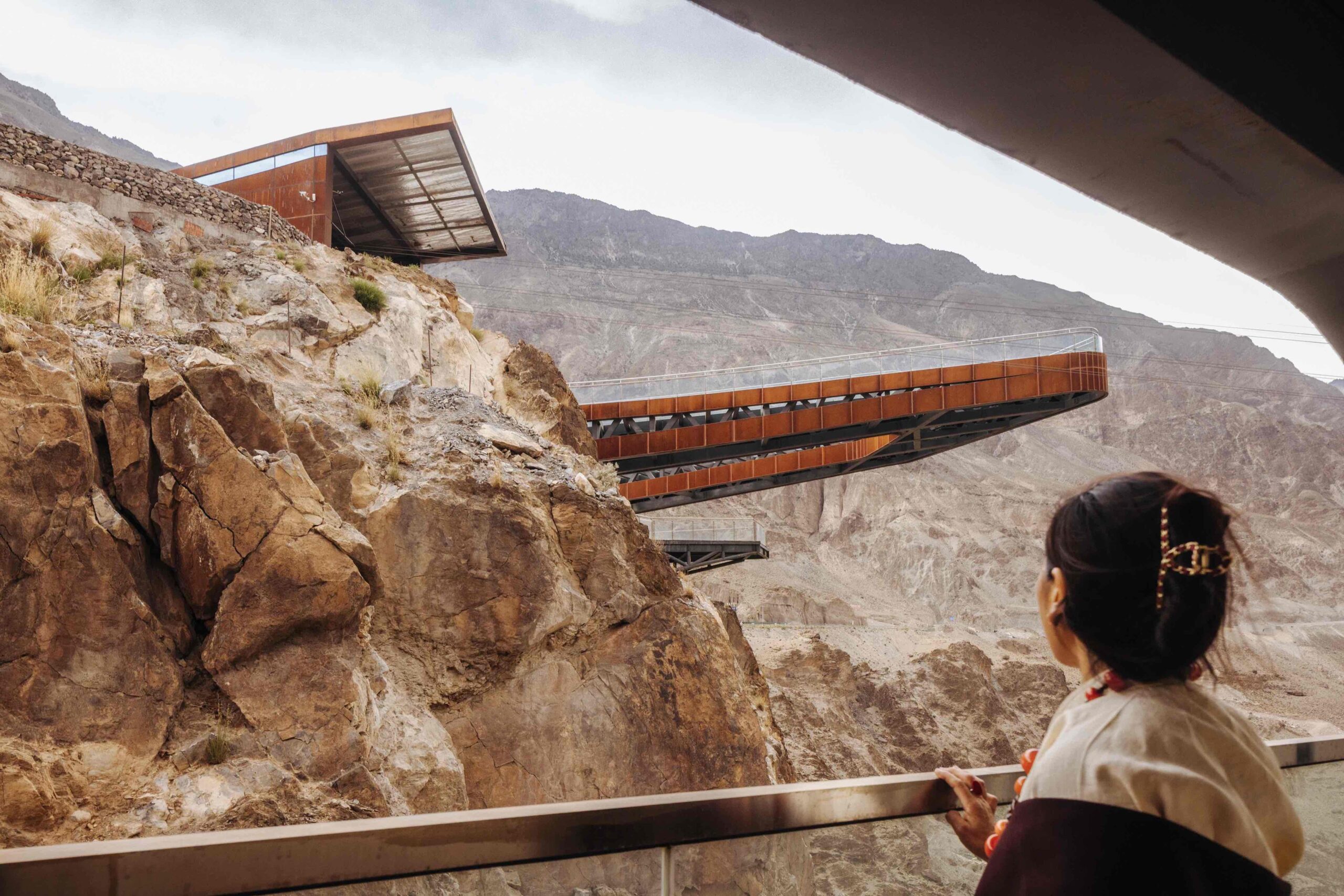 〈怒江七十二道拐展望台（Nujiang River 72 Canyon Scenic Area）〉Archermit