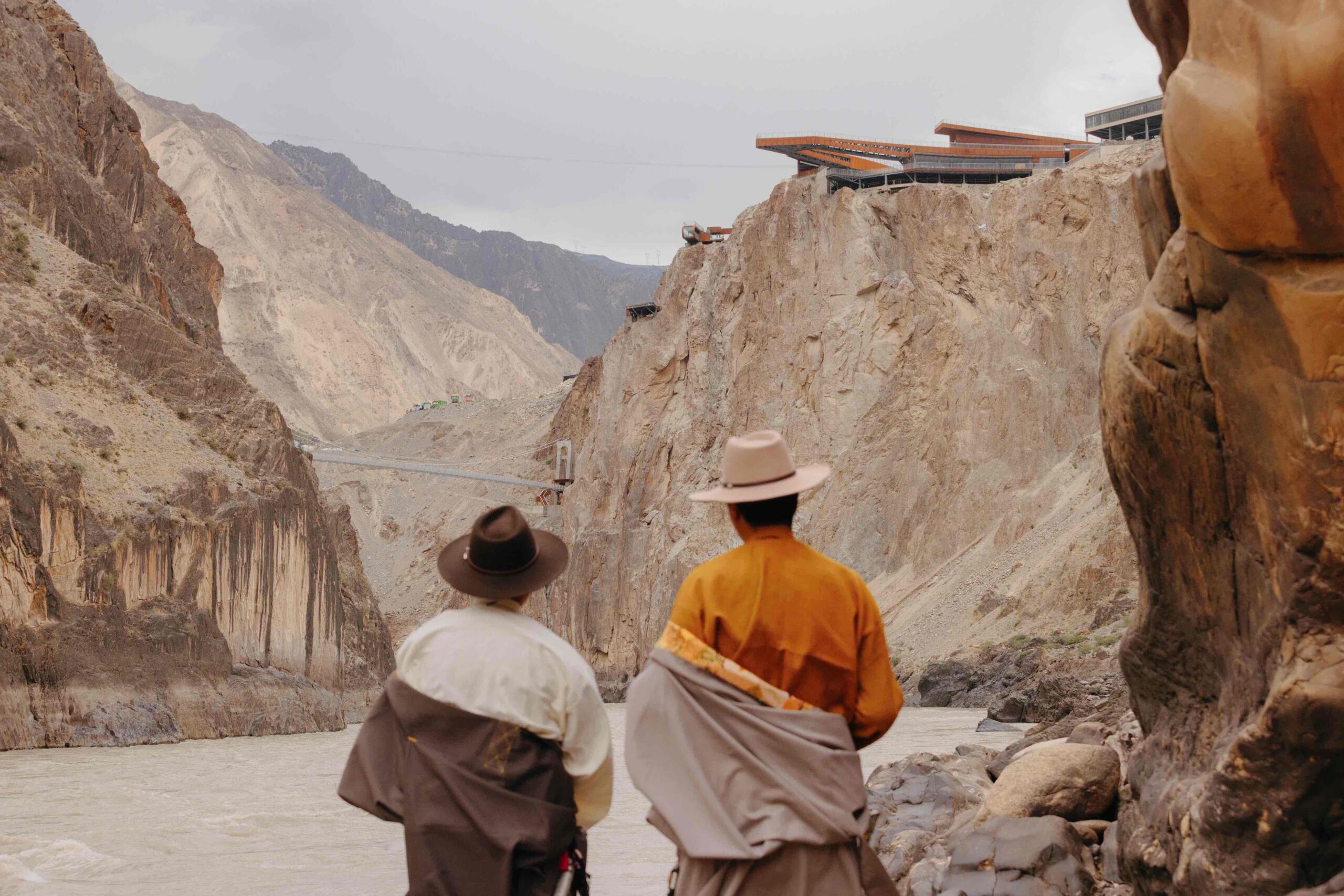 〈怒江七十二道拐展望台（Nujiang River 72 Canyon Scenic Area）〉Archermit