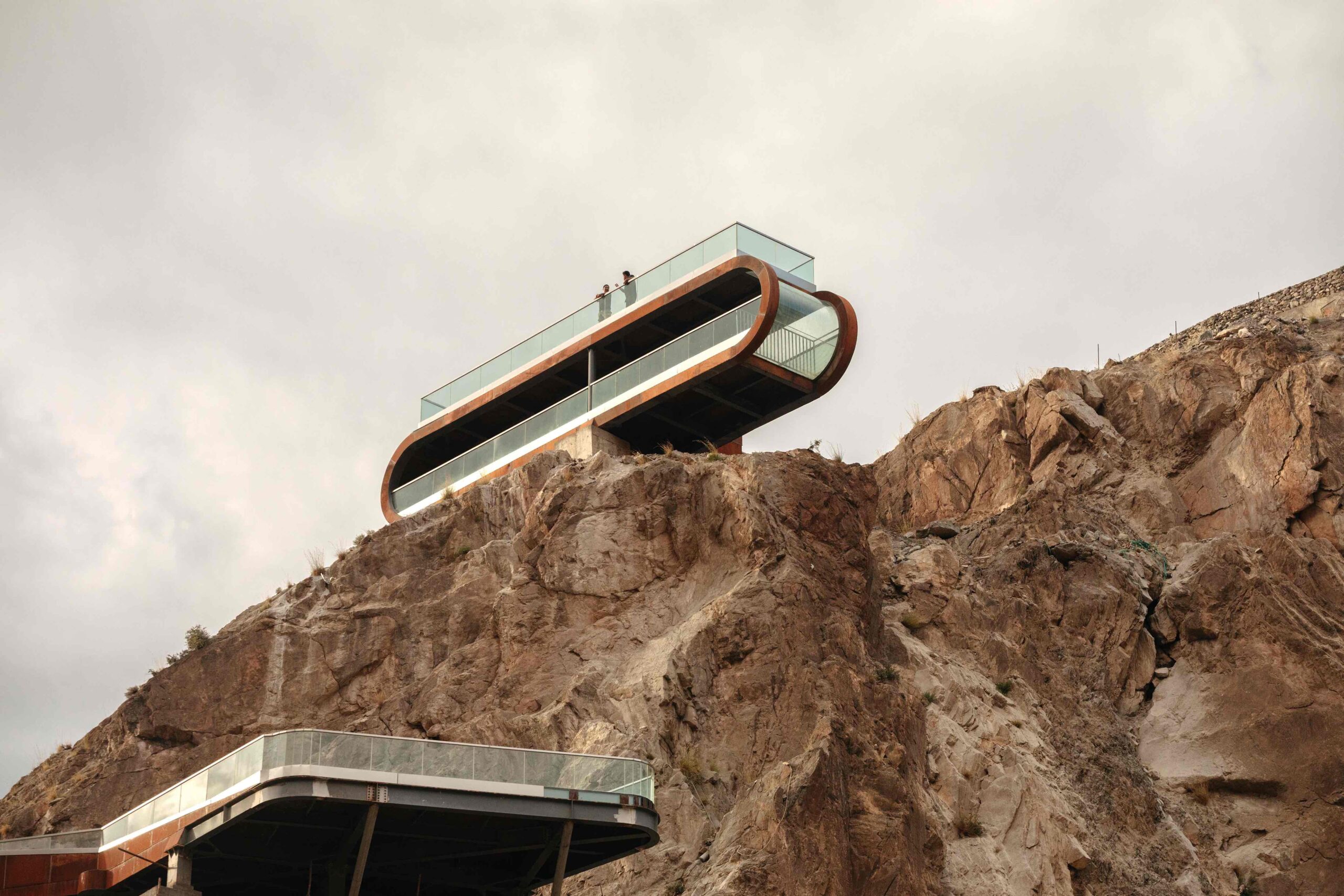 〈怒江七十二道拐展望台（Nujiang River 72 Canyon Scenic Area）〉Archermit