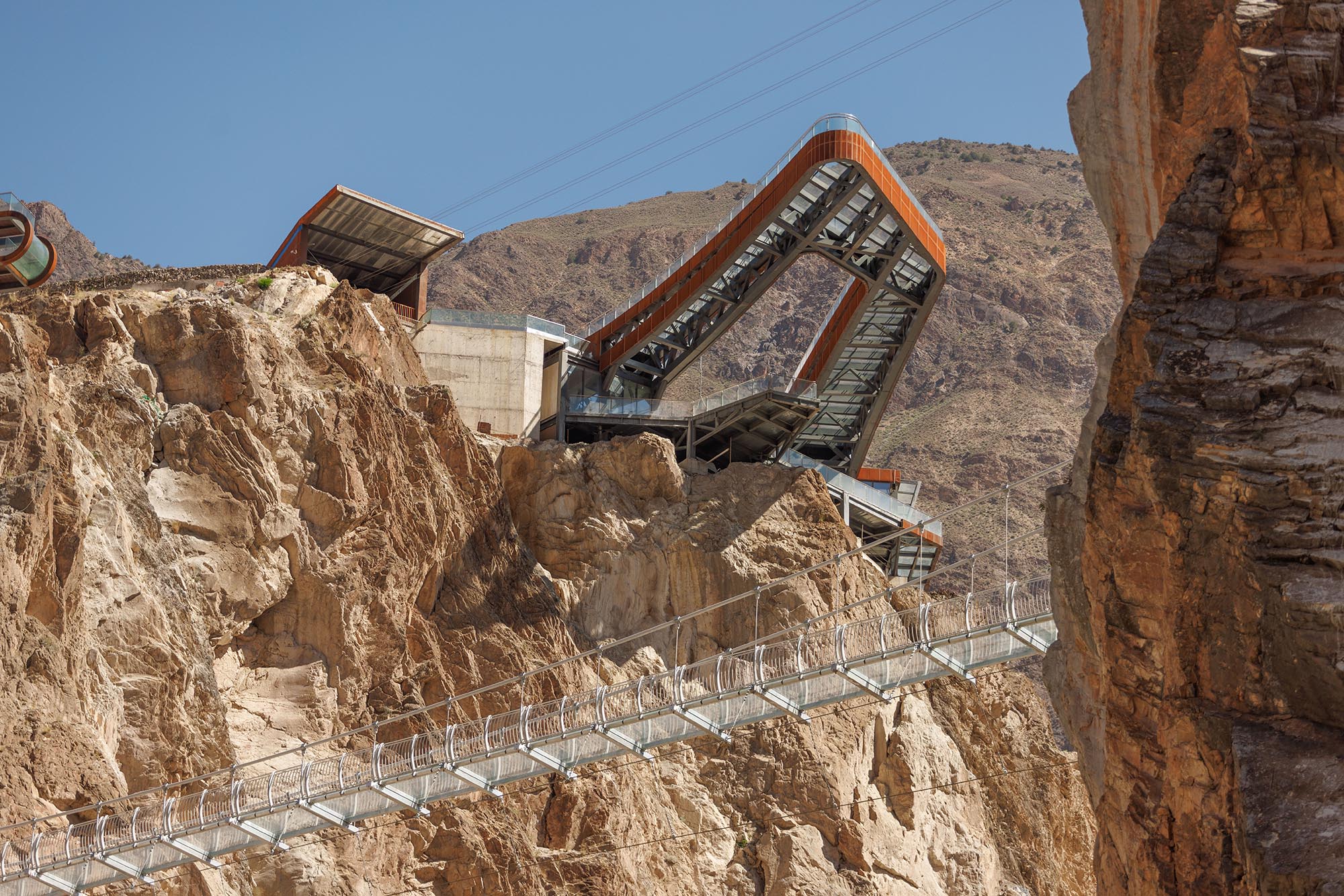 〈怒江七十二道拐展望台（Nujiang River 72 Canyon Scenic Area）〉Archermit