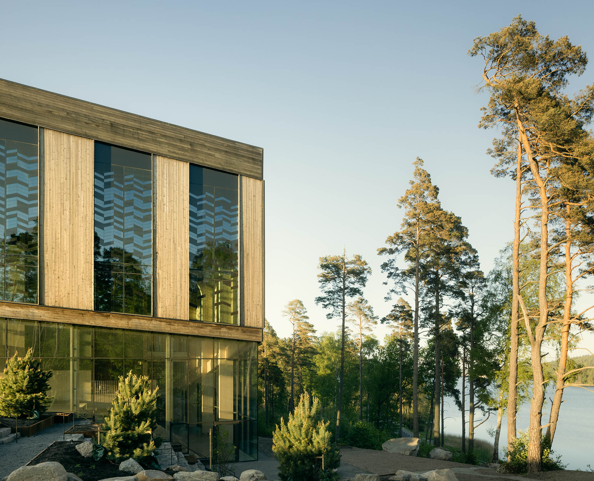 〈レイクハウス・ヴェンデルストランド(Lakehouse Wendelstrand)〉スノヘッタ(Snøhetta)