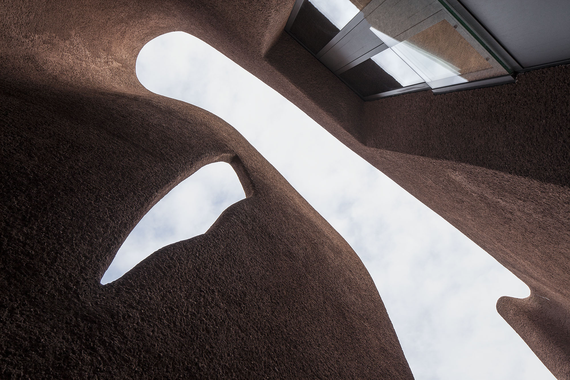 〈ムッテンツ浄水場（Muttenz Water Purification Plant）〉オッペンハイム・アーキテクチャ（Oppenheim Architecture）