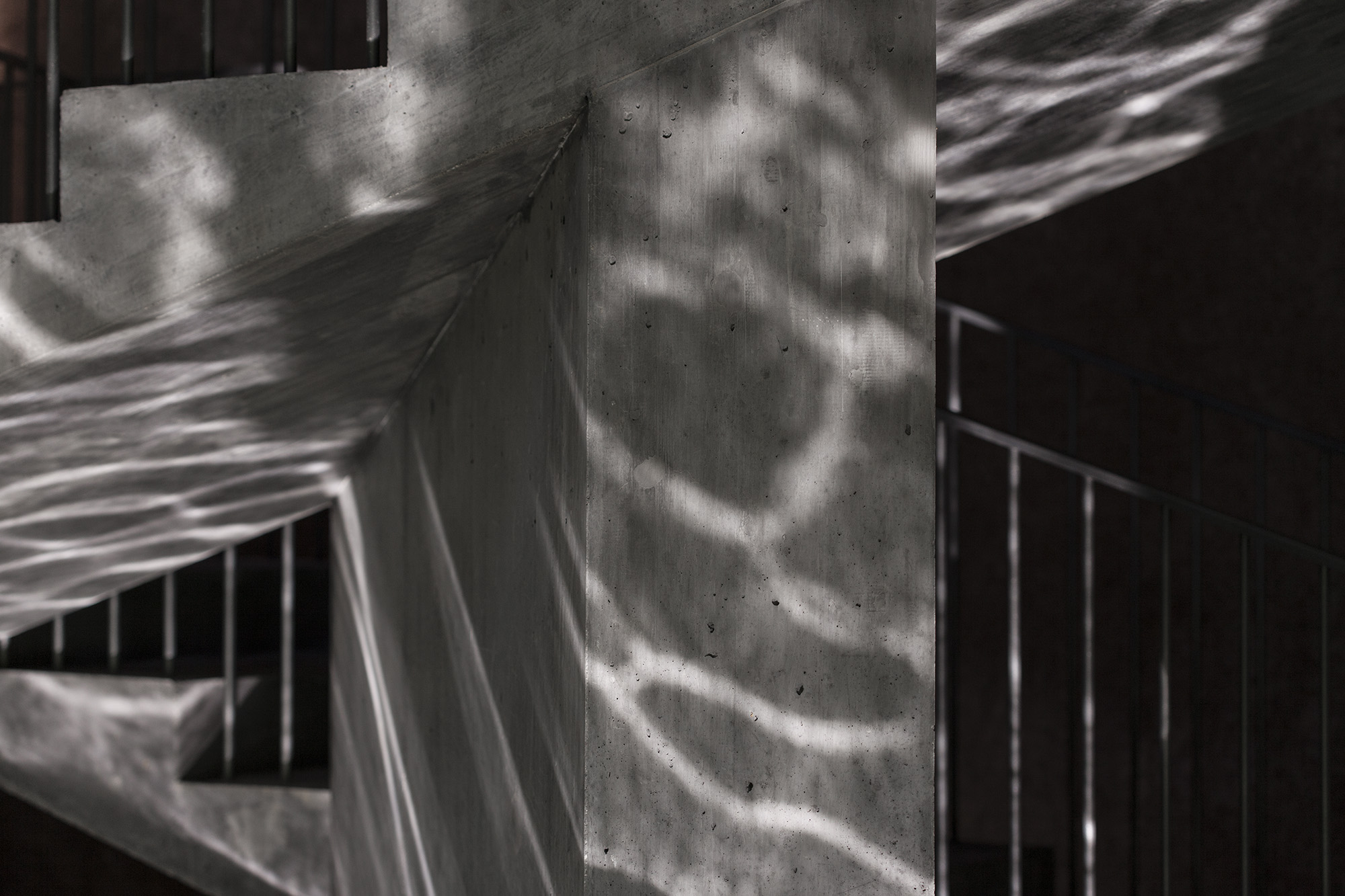 〈ムッテンツ浄水場（Muttenz Water Purification Plant）〉オッペンハイム・アーキテクチャ（Oppenheim Architecture）