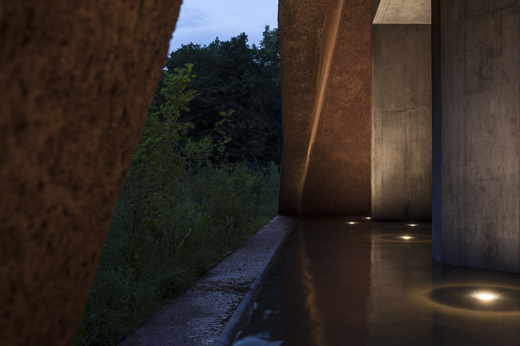 〈ムッテンツ浄水場（Muttenz Water Purification Plant）〉オッペンハイム・アーキテクチャ（Oppenheim Architecture）