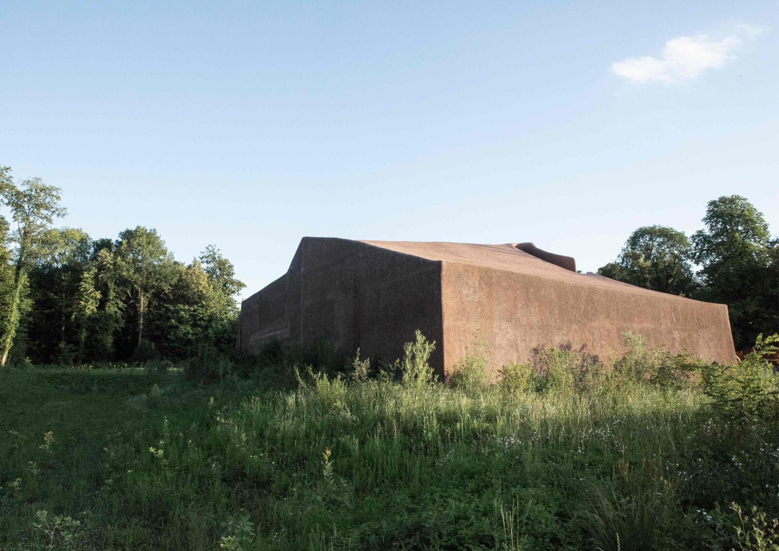 水を五感で感じて学ぶ森の中の水処理施設〈ムッテンツ浄水場〉オッペンハイム・アーキテクチャ、スイス