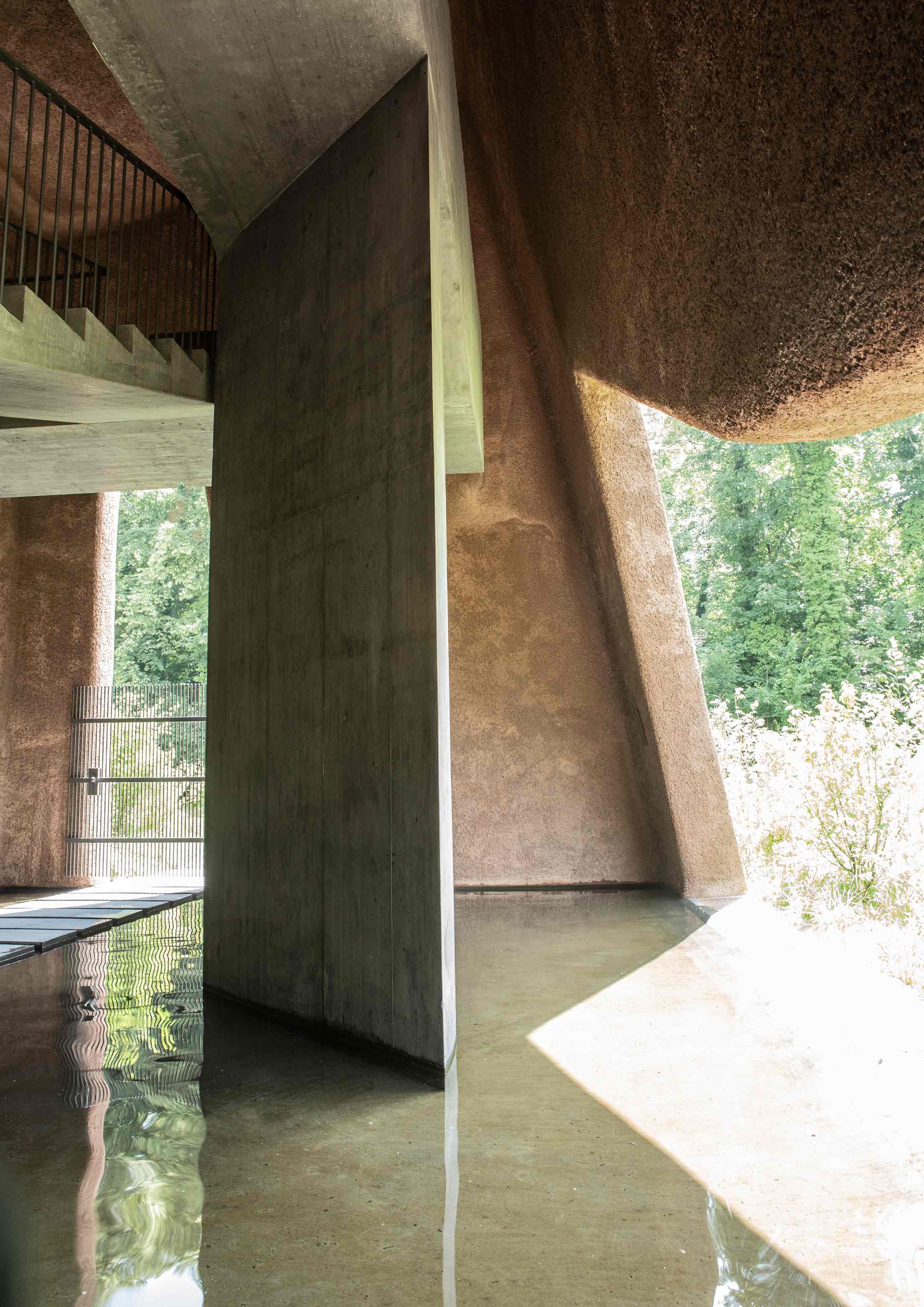 〈ムッテンツ浄水場（Muttenz Water Purification Plant）〉オッペンハイム・アーキテクチャ（Oppenheim Architecture）