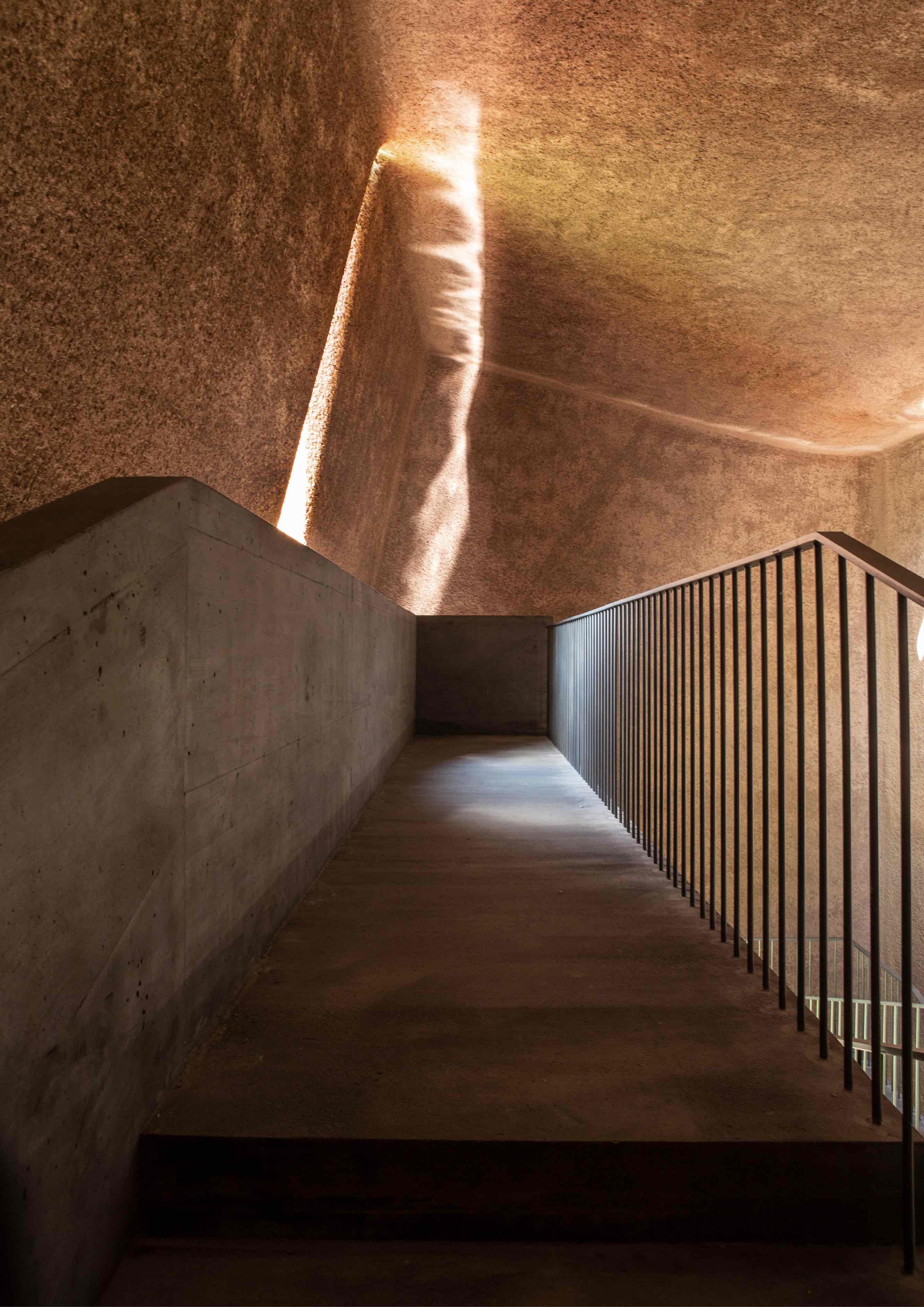 〈ムッテンツ浄水場（Muttenz Water Purification Plant）〉オッペンハイム・アーキテクチャ（Oppenheim Architecture）