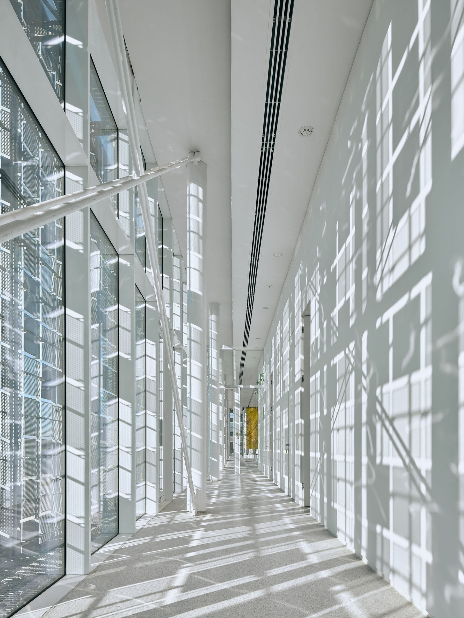 〈Kalyon Karapınar 1.350 MWp SPP – Central Control Building〉Bilgin Architects