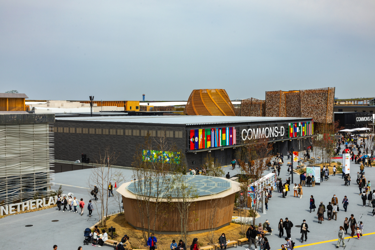 ケイミューの窯業系サイディングを使用したコモンズ館