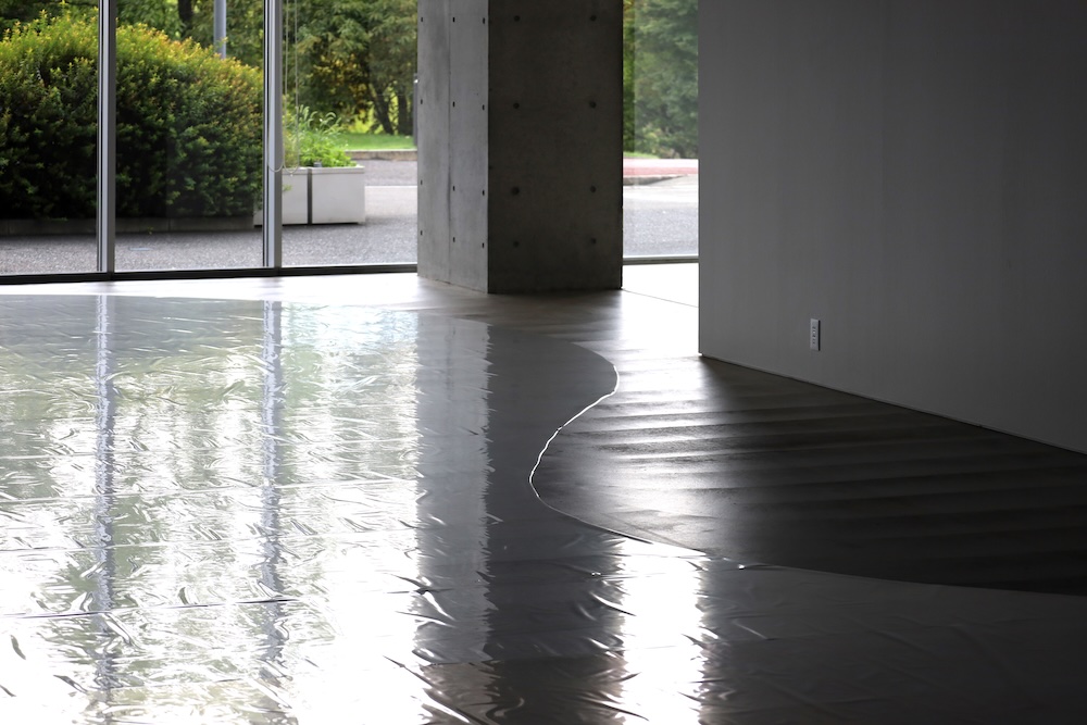 家村ゼミ展 2025「中村竜治　空間に、自然光だけで、フィルムを置く」