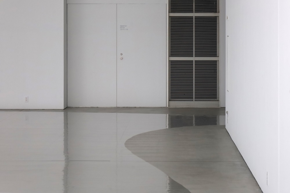 家村ゼミ展 2025「中村竜治　空間に、自然光だけで、フィルムを置く」